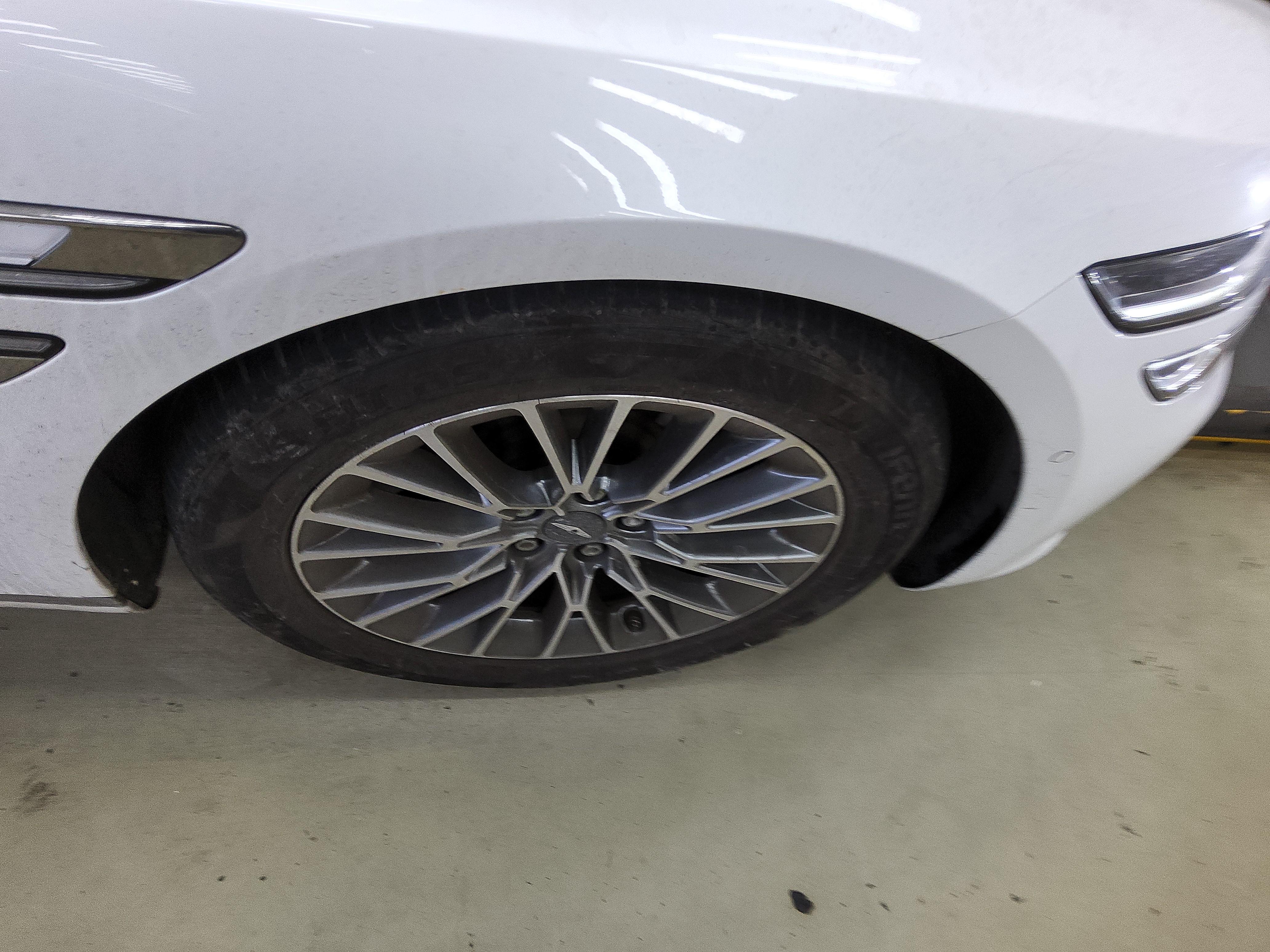 Genesis G80 - 21