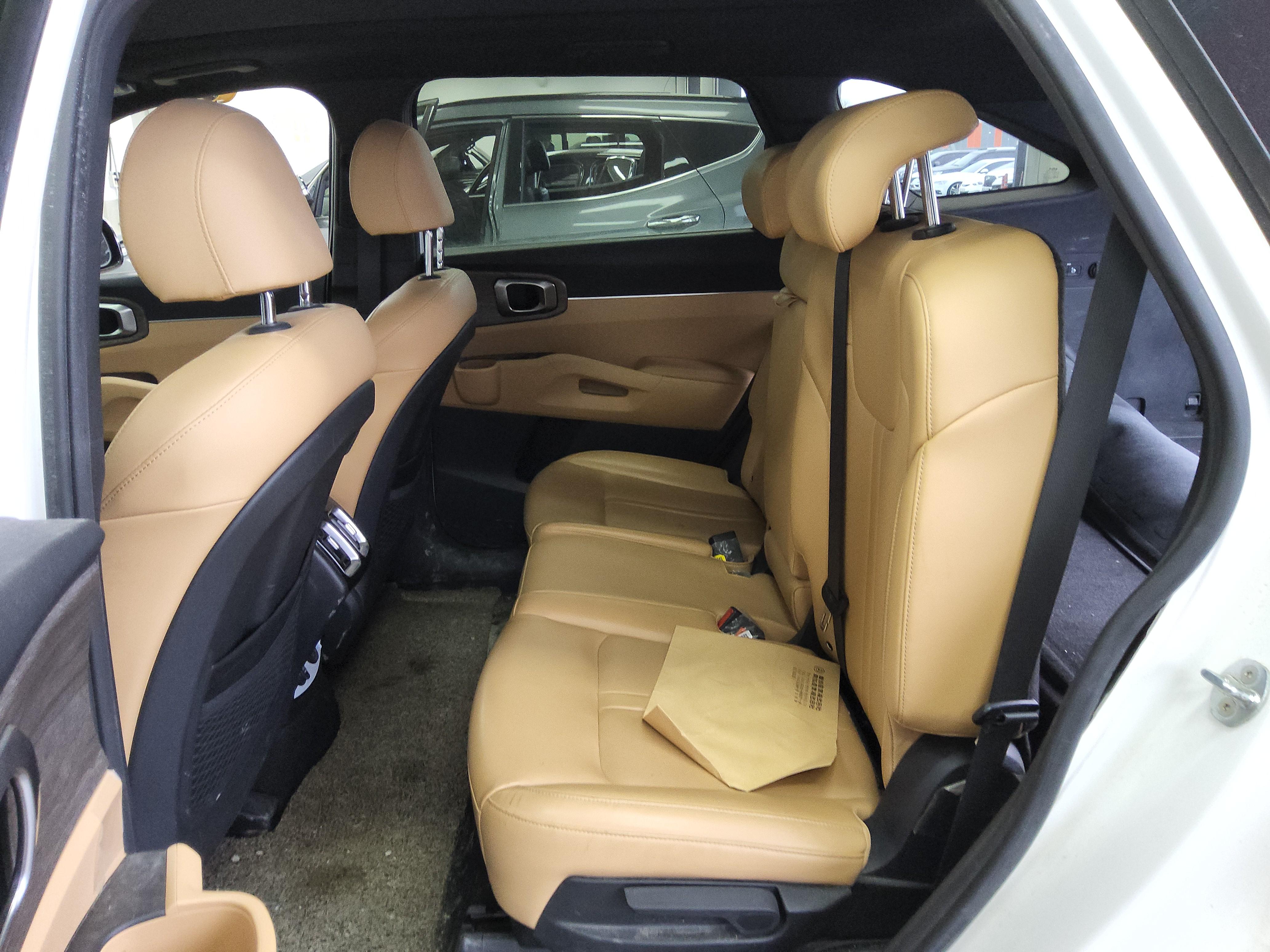 كيا سورينتو 2022 - صورة 11