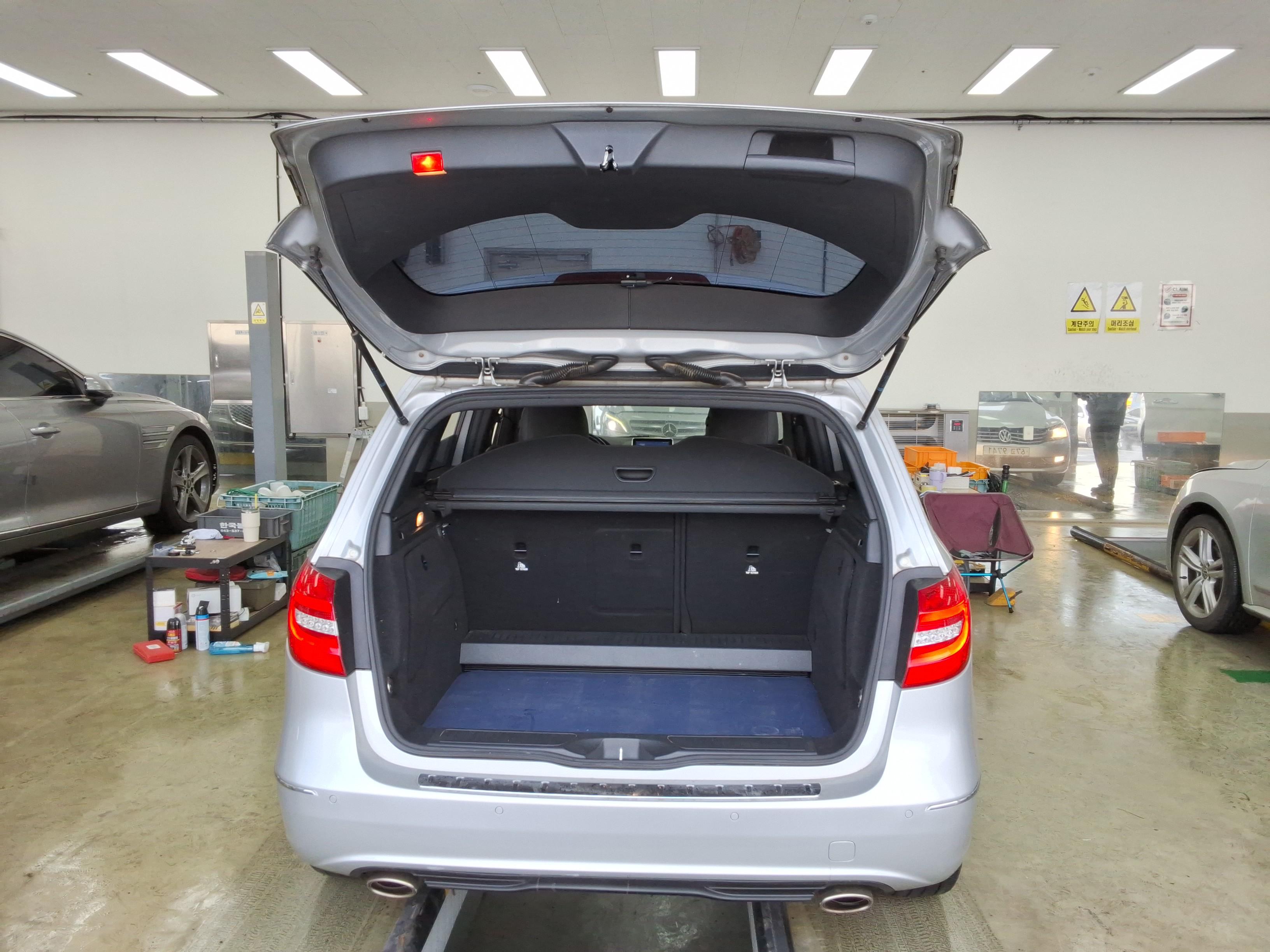 Mercedes-Benz B-Class 2013 - Image 14