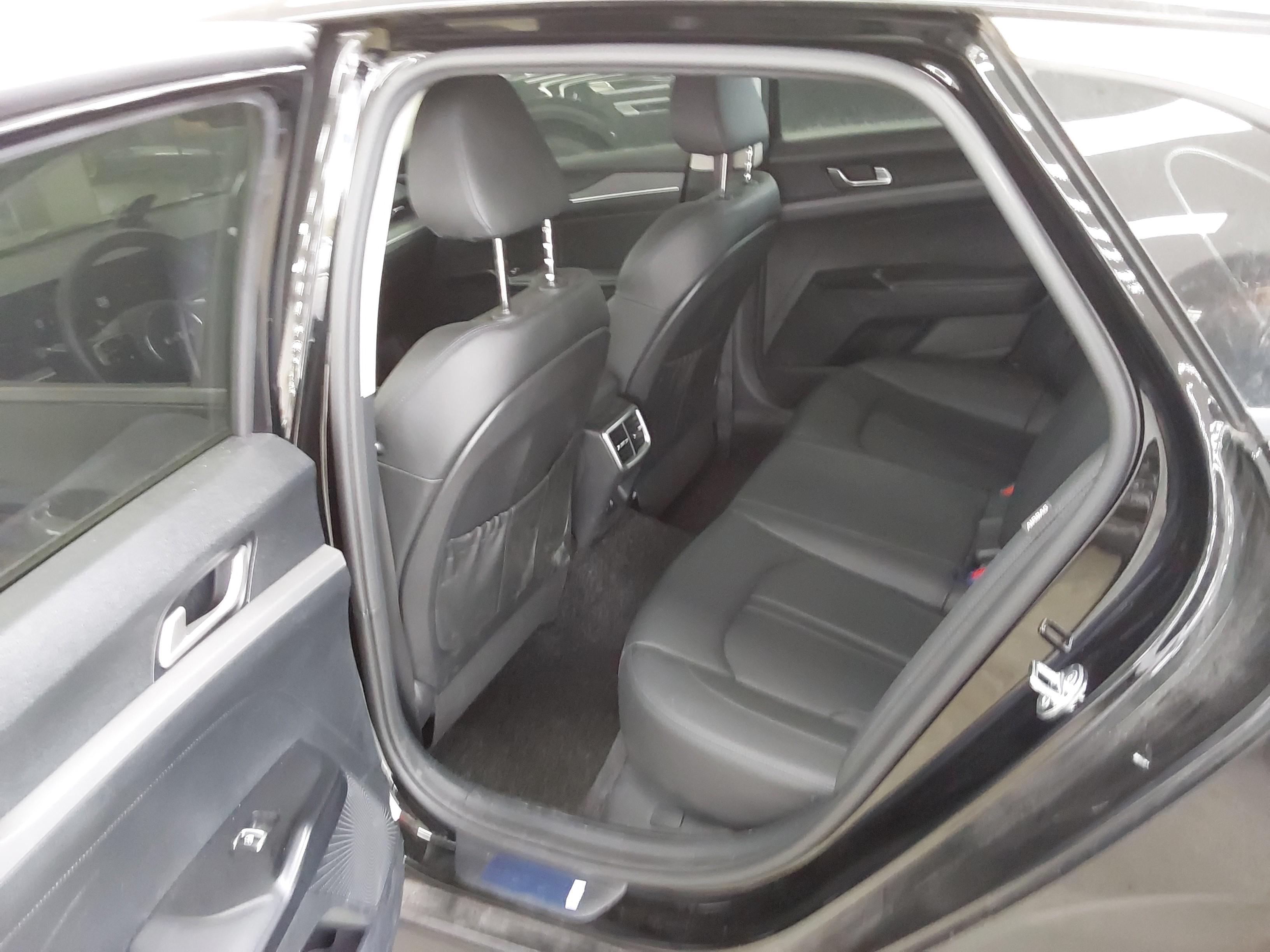 Kia K5 2024 - Image 13