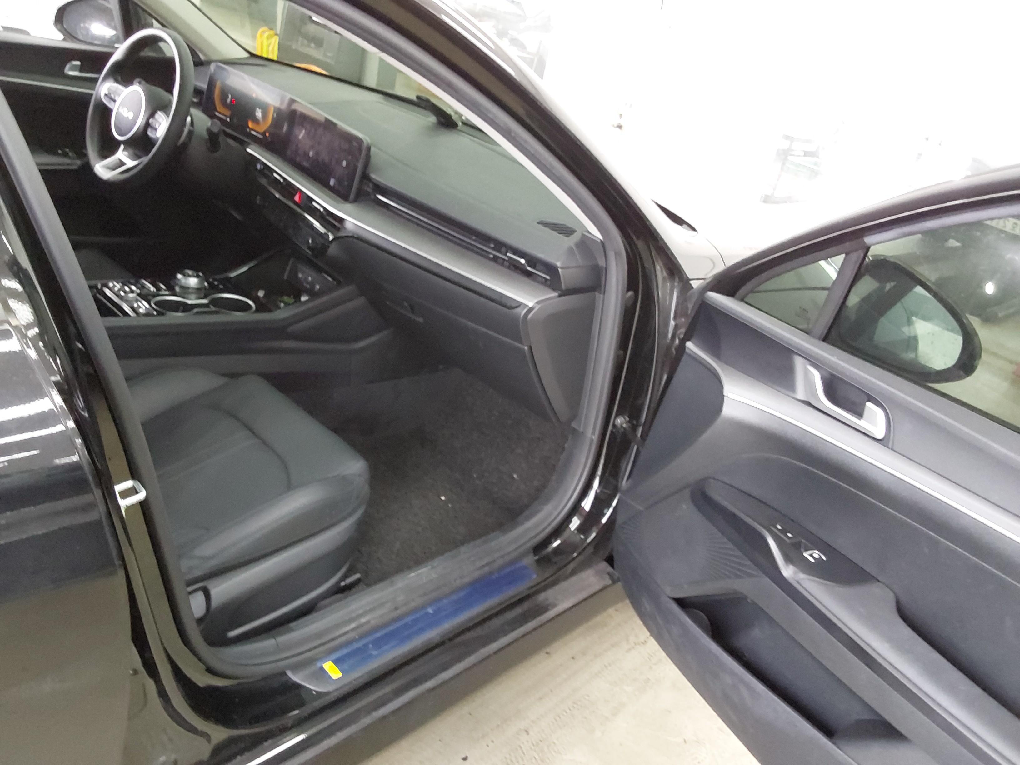 Kia K5 2024 - Image 16