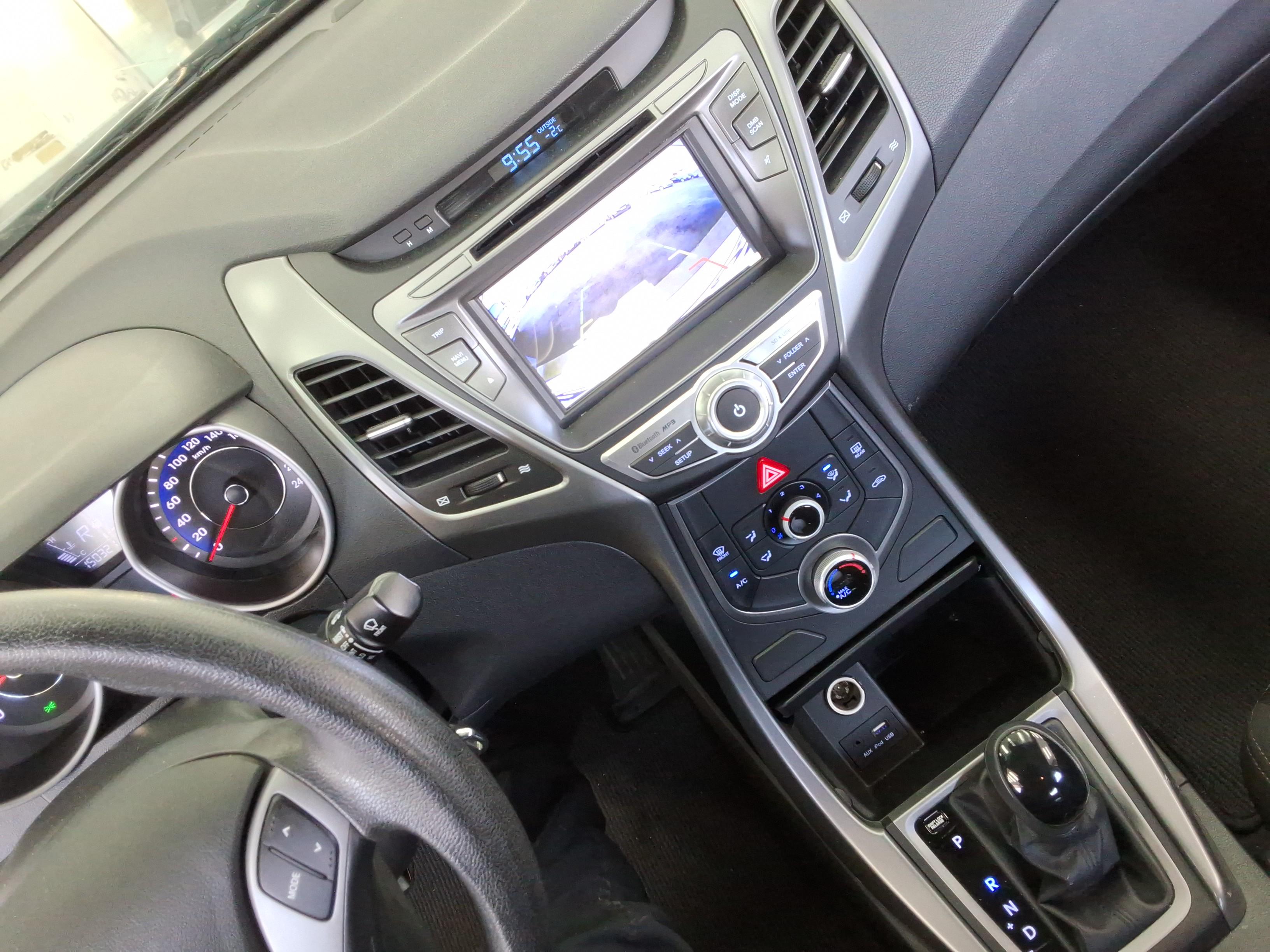 Hyundai Elantra 2015 - Image 15