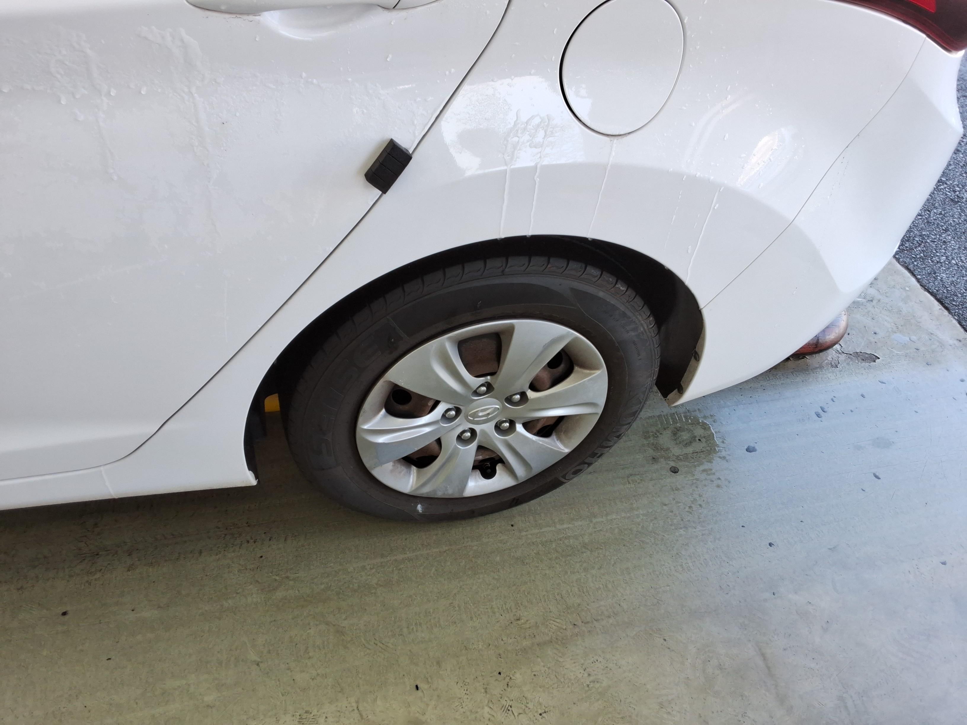Hyundai Elantra 2015 - Image 21