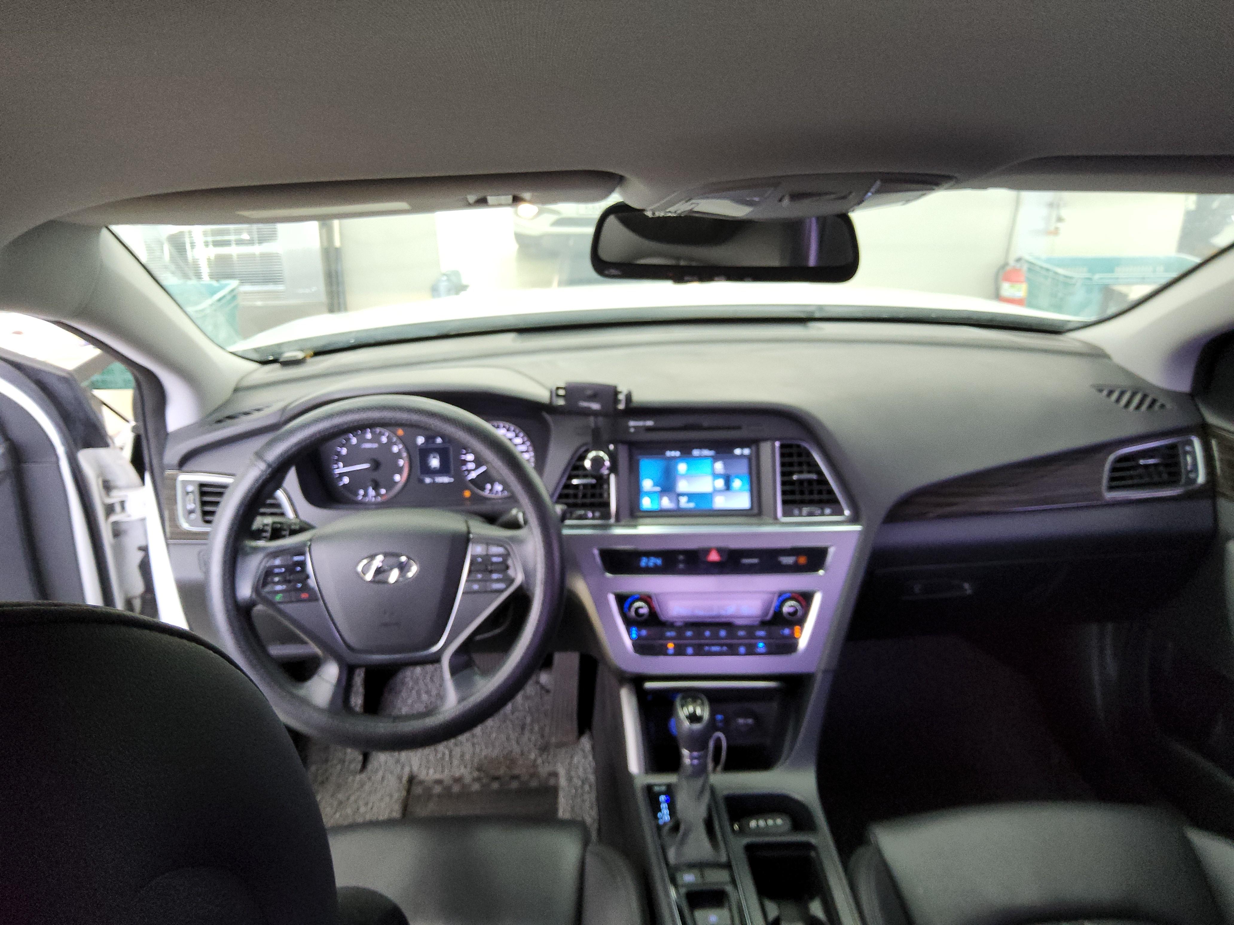 Hyundai Sonata 2016 - Image 10