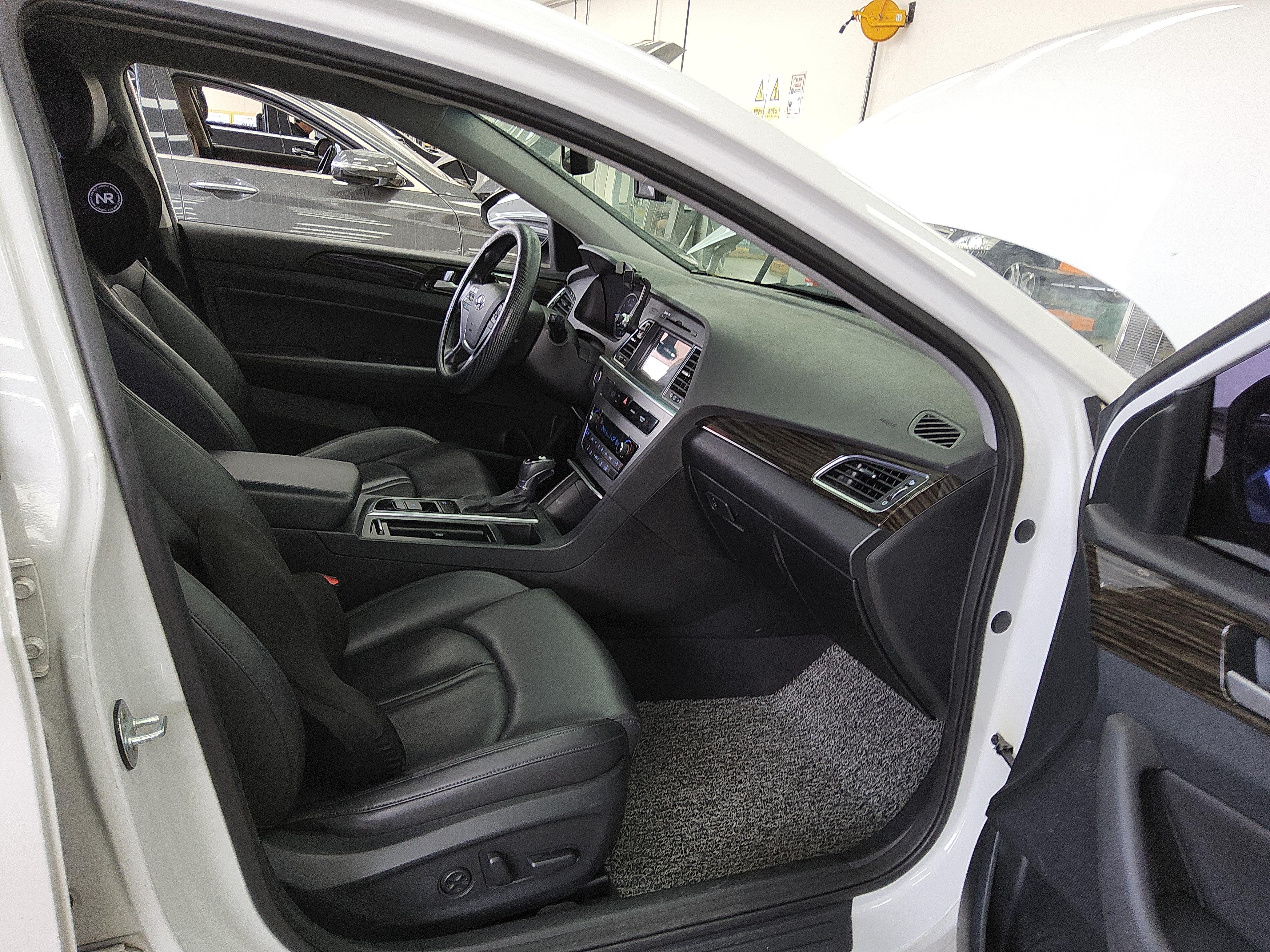 Hyundai Sonata 2016 - Image 14
