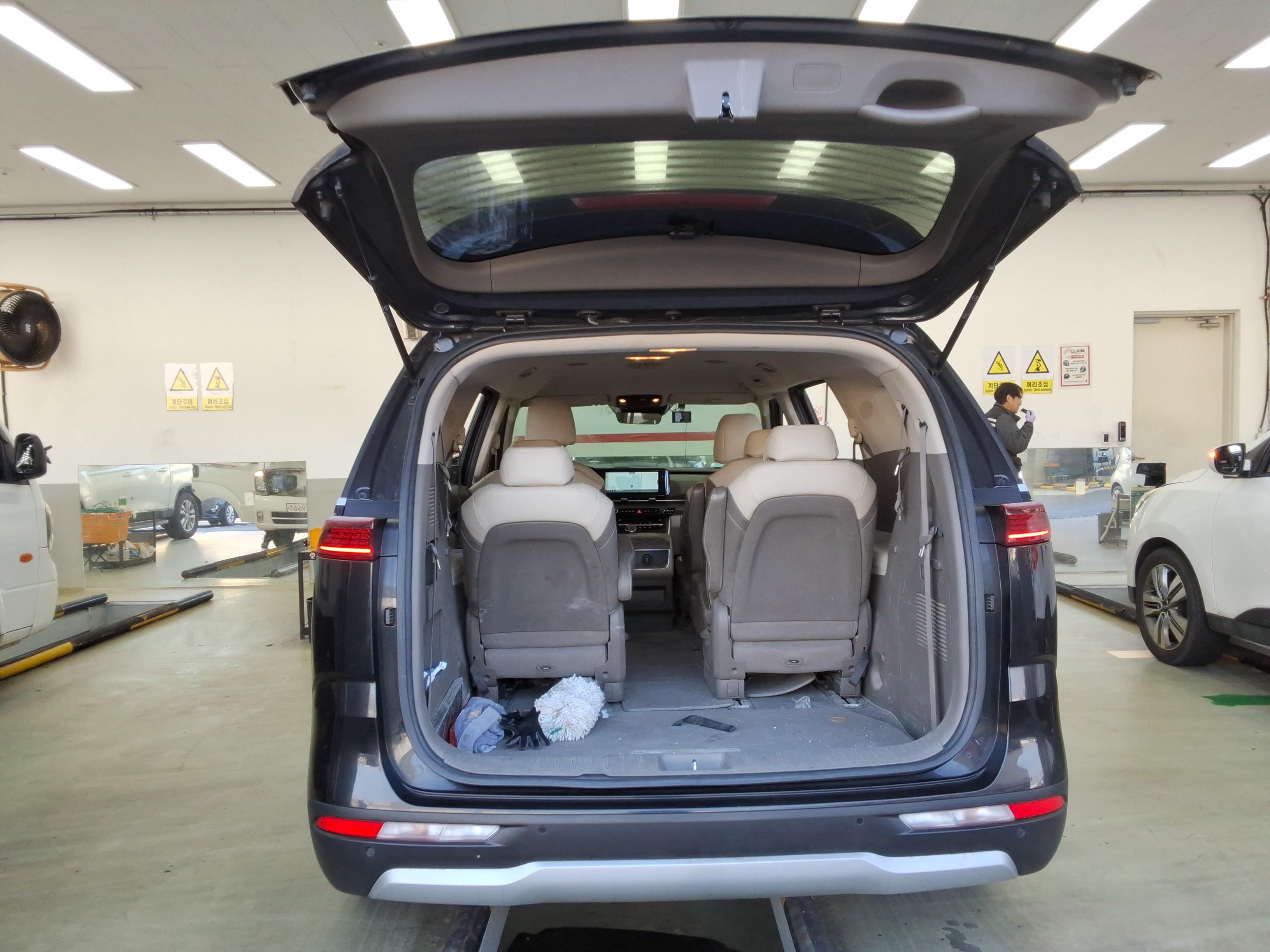 Kia SEDONA 2021 - Image 15