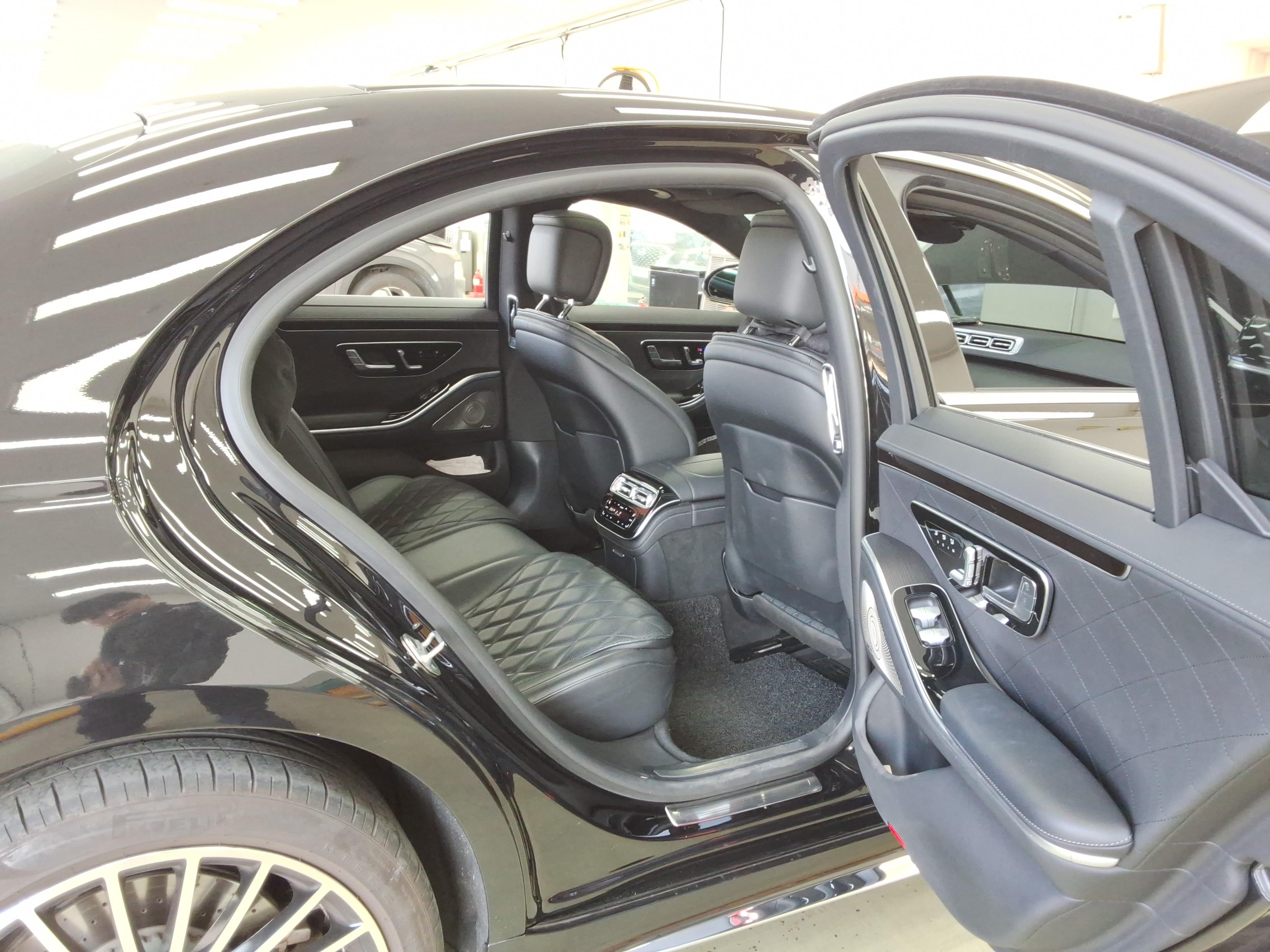 مرسيدس بنز إس كلاس 2023 - صورة 11