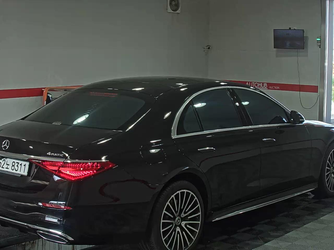 مرسيدس بنز إس كلاس 2023 - صورة 4