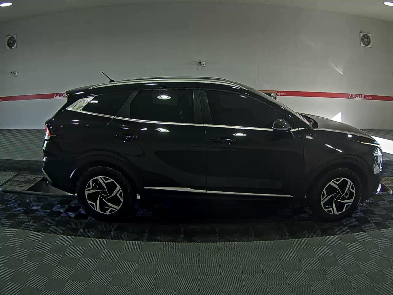 2022 - kia sportage