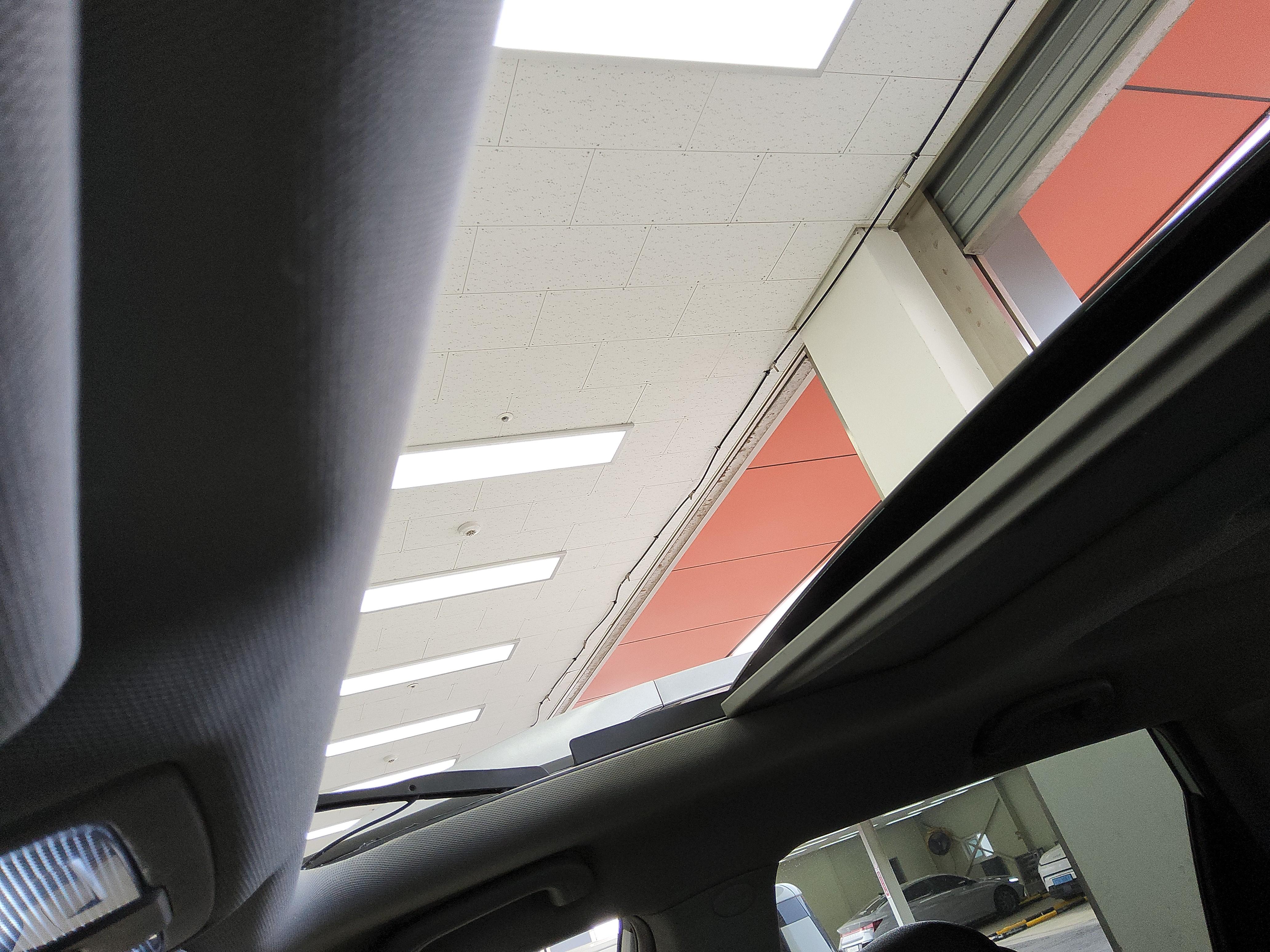Kia Sorento 2011 - Image 17