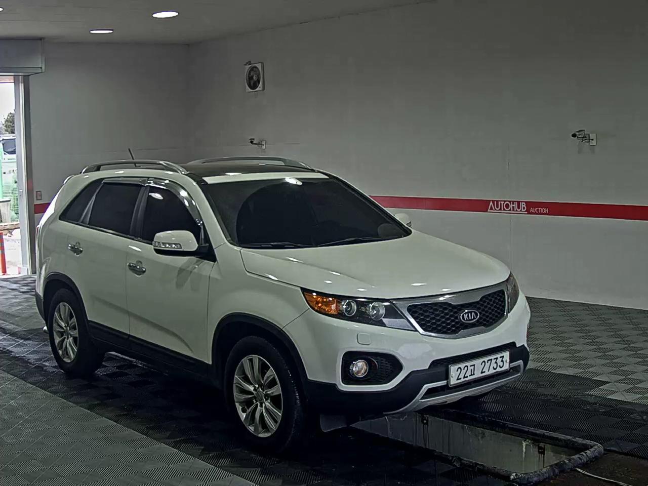 Kia Sorento 2011 - Image 2