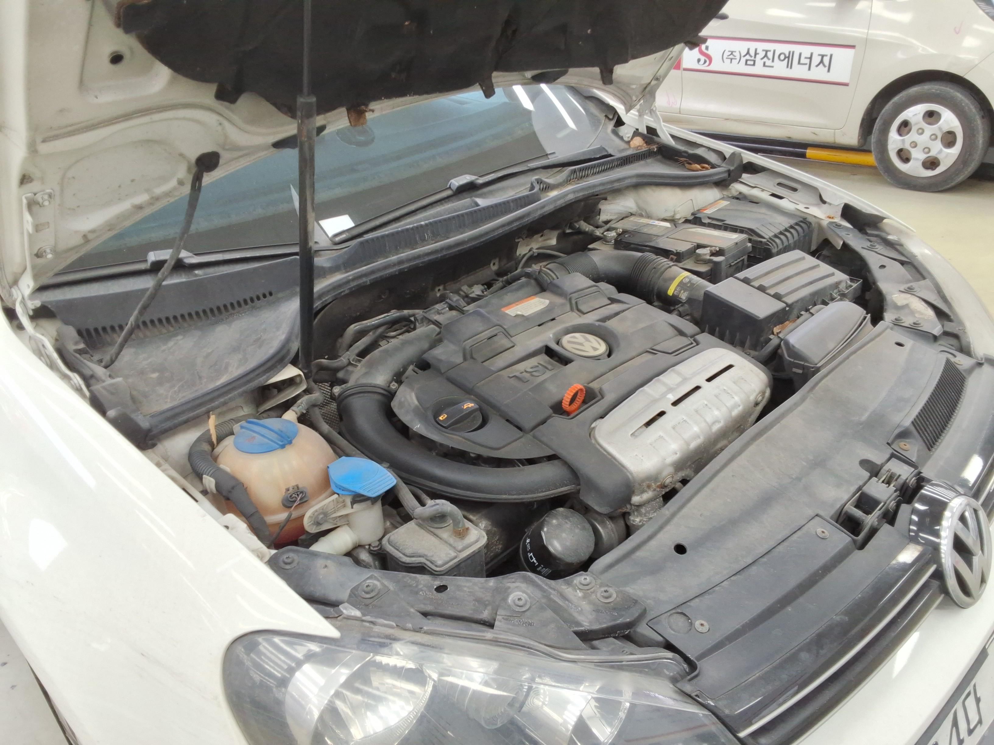 Volkswagen Golf - 19