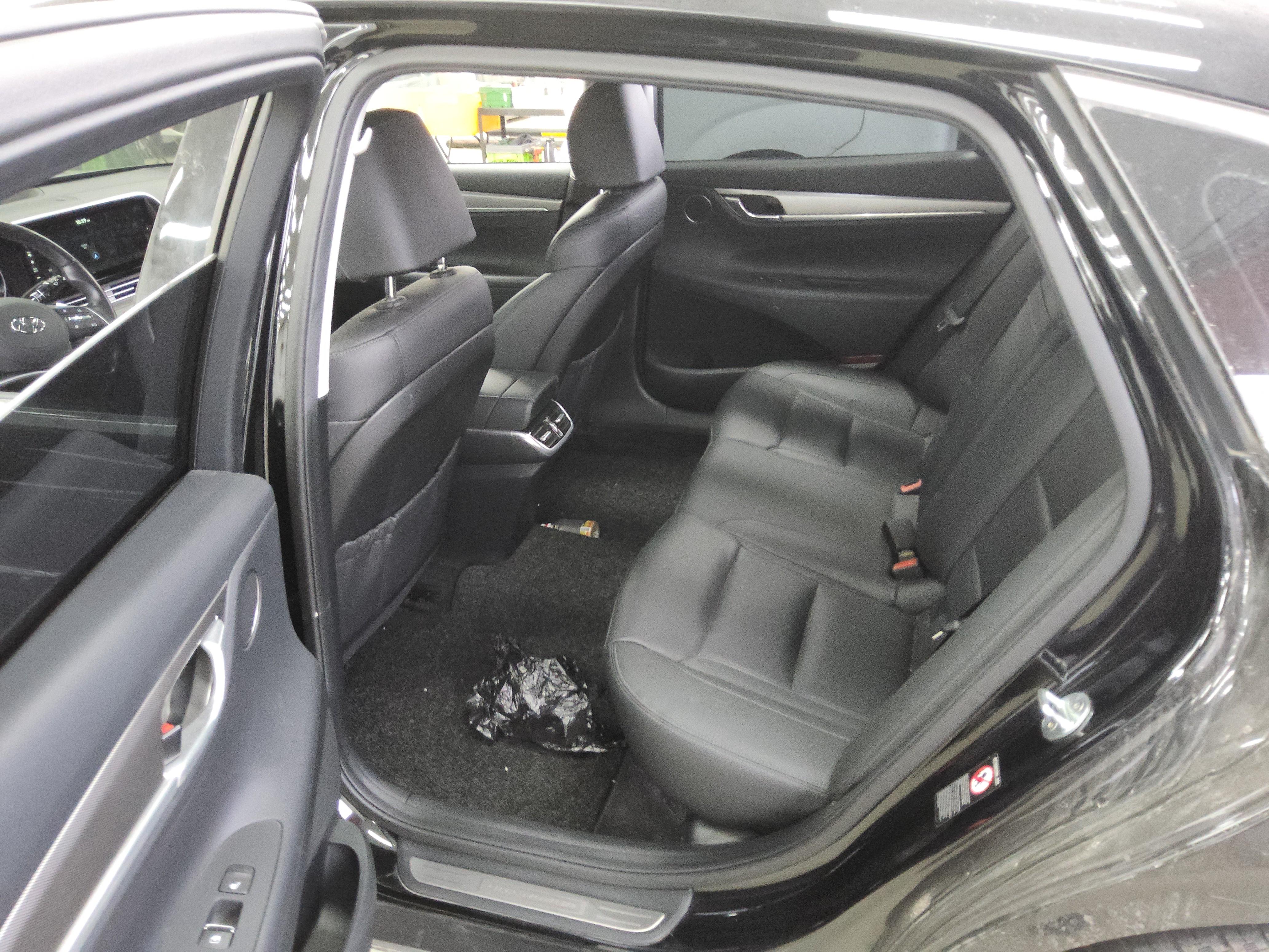 هيونداي جرانجر 2020 - صورة 11