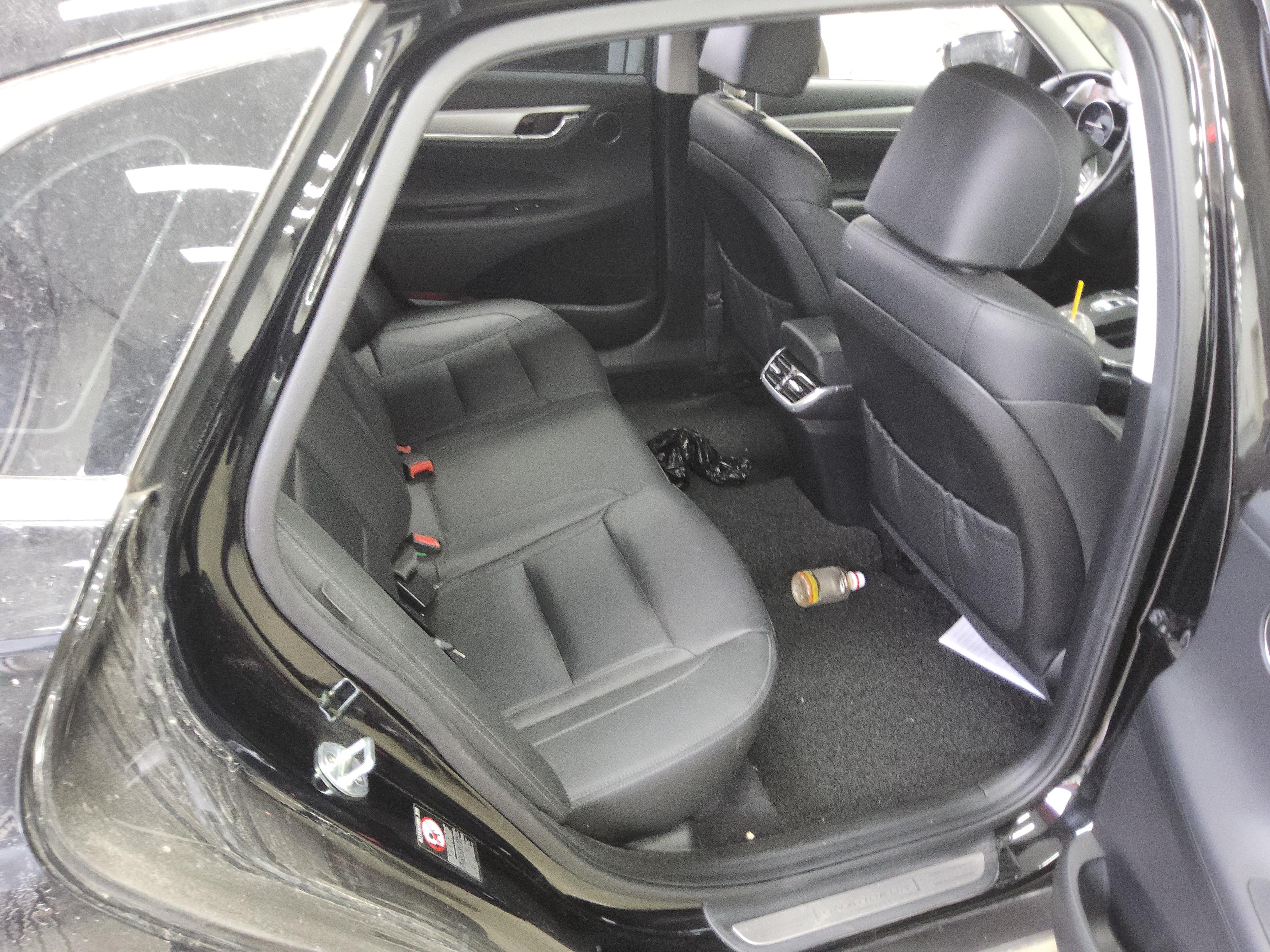 هيونداي جرانجر 2020 - صورة 12