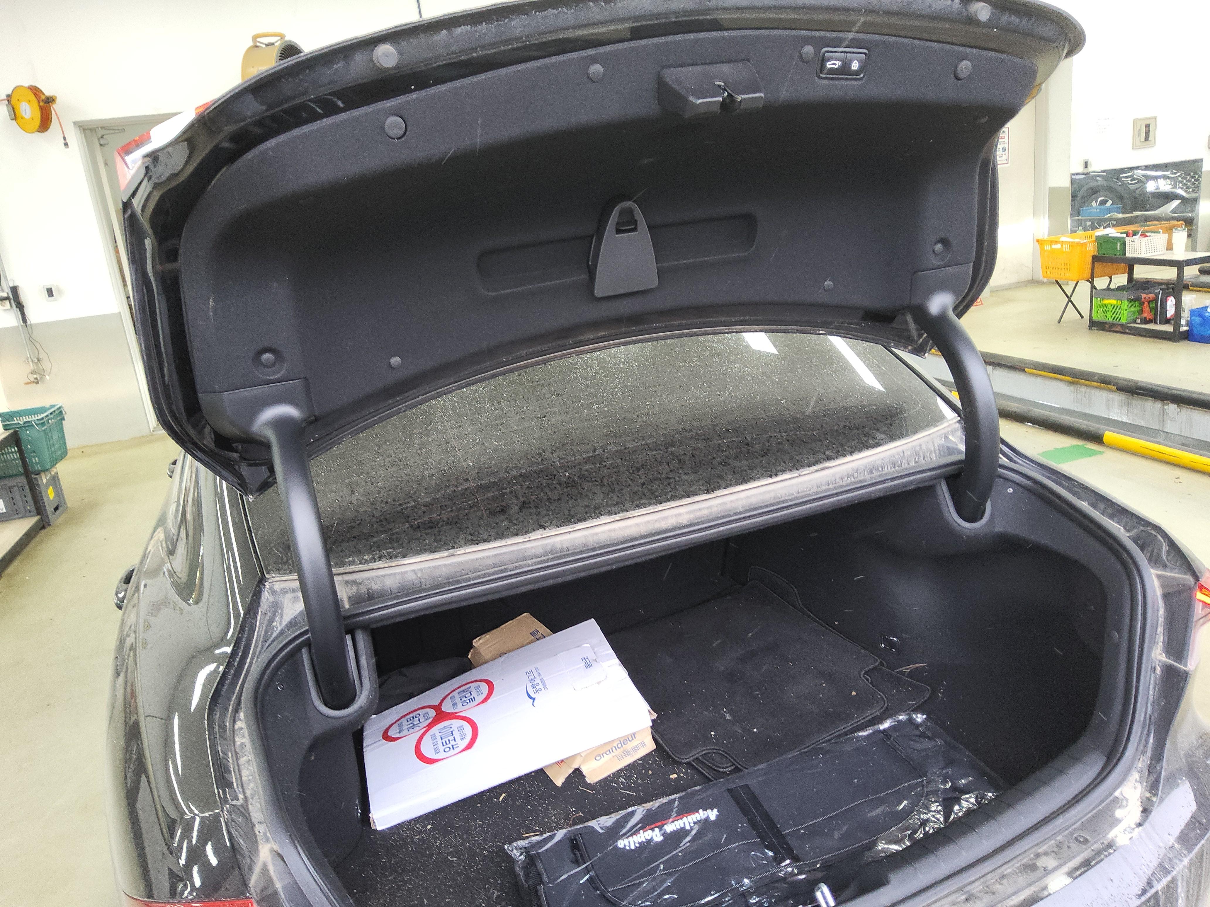 هيونداي جرانجر 2020 - صورة 14