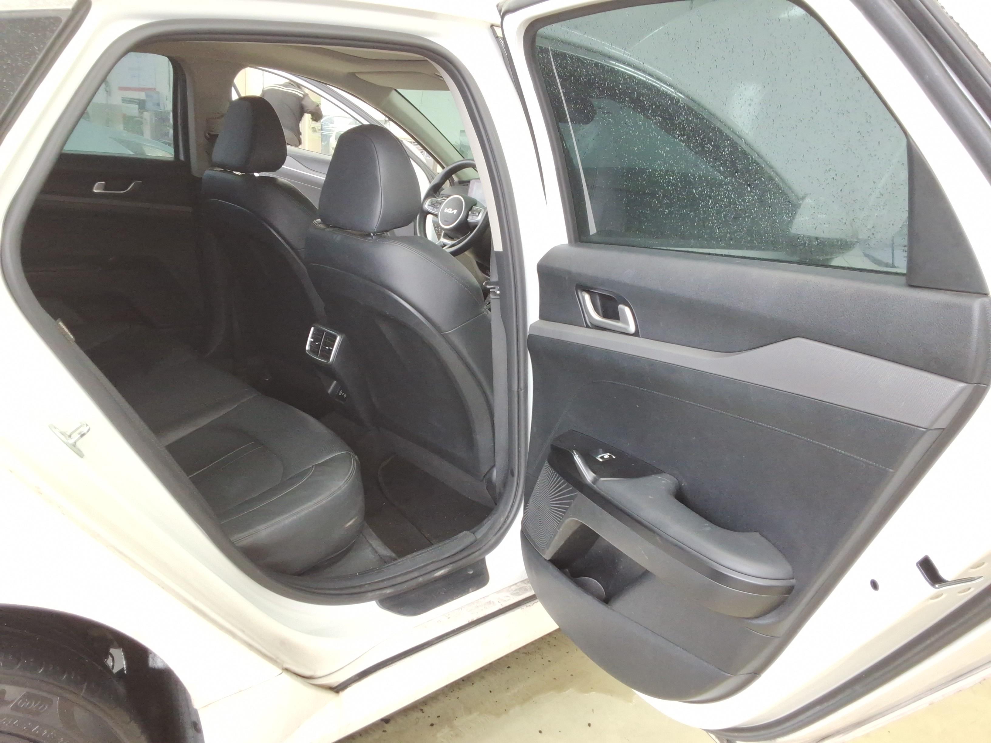 كيا K5 2024 - صورة 11