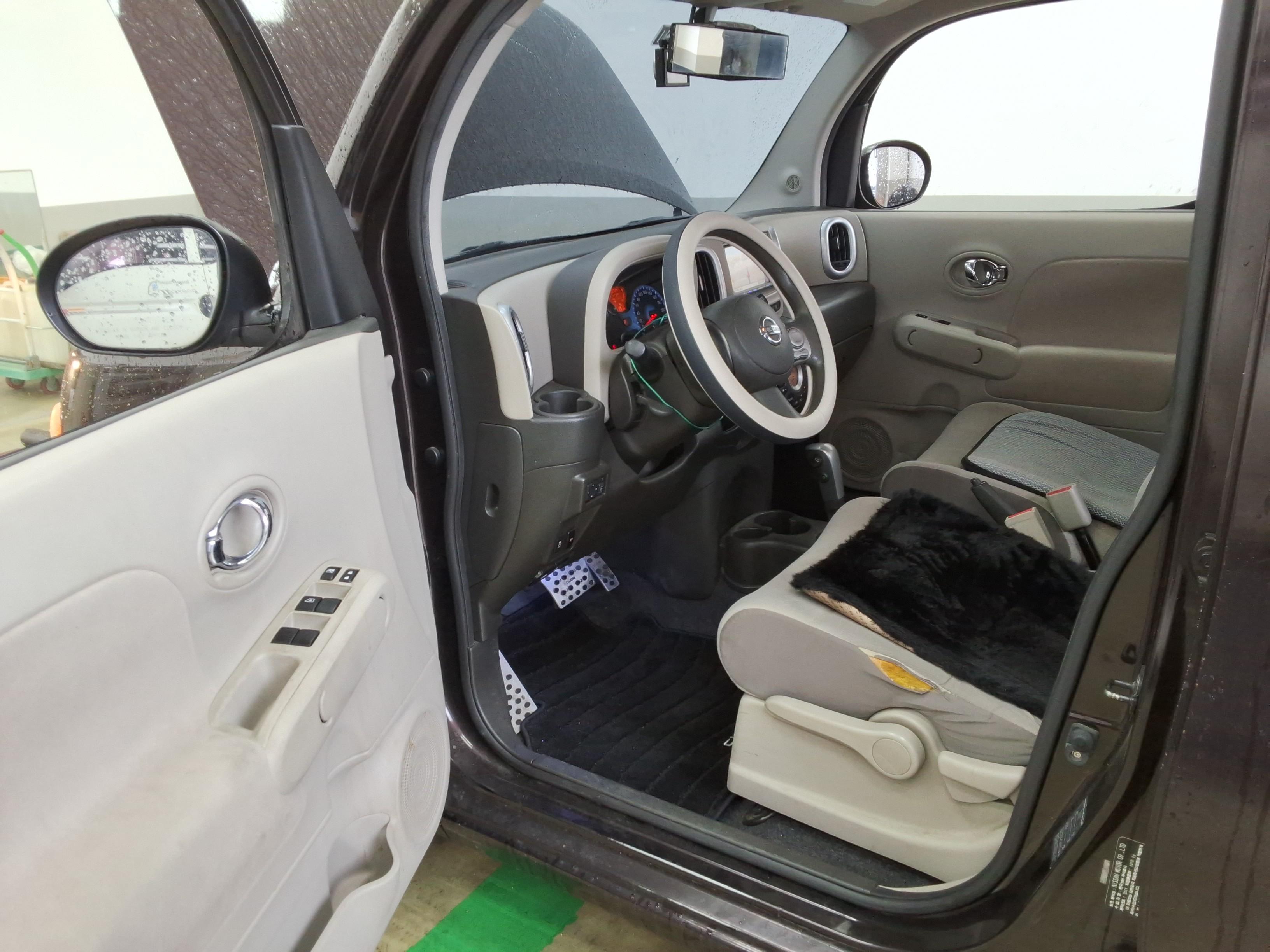 Nissan Cube - 9