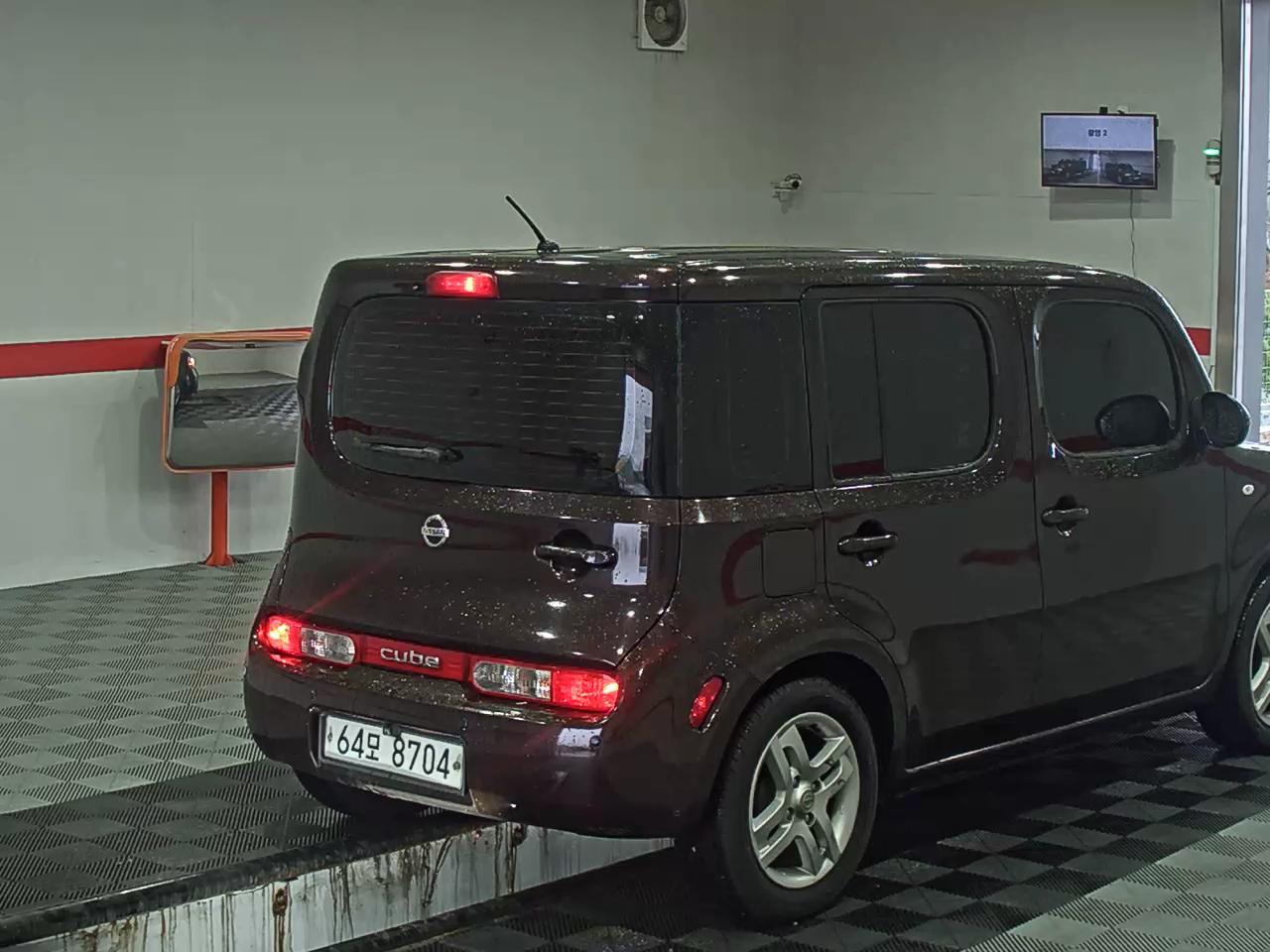 Nissan Cube - 4