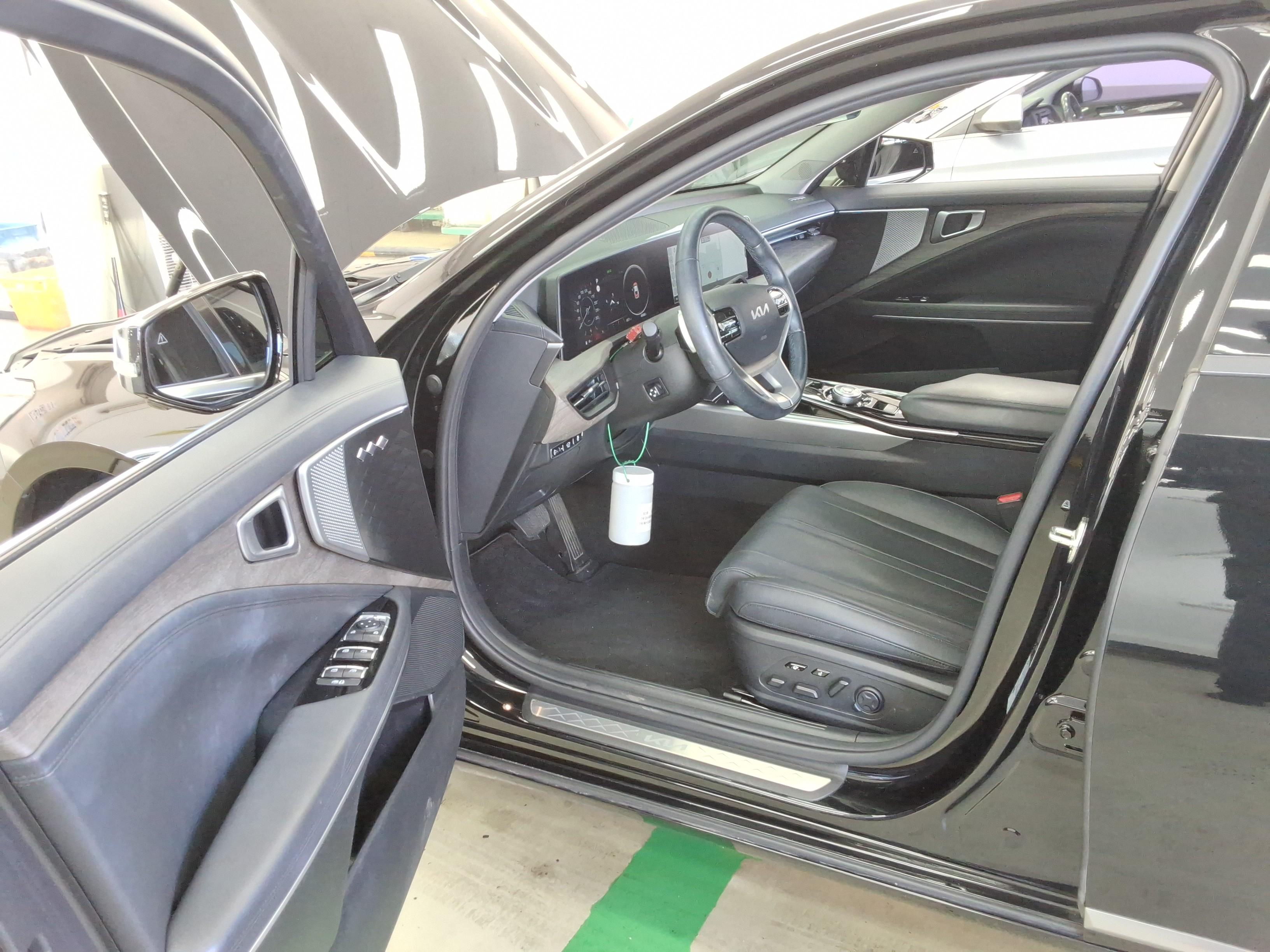 كيا K8 2023 - صورة 9