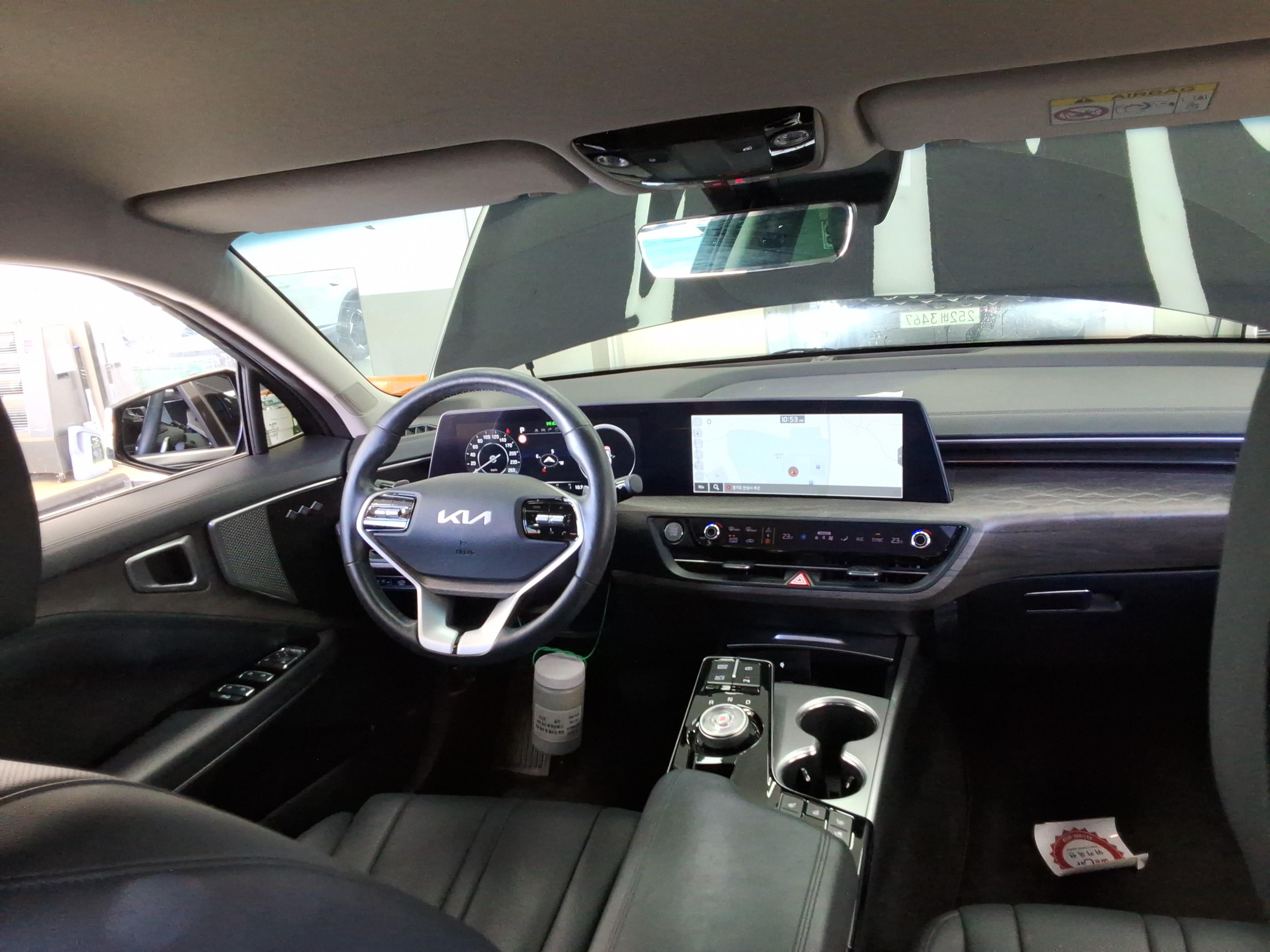 كيا K8 2023 - صورة 13
