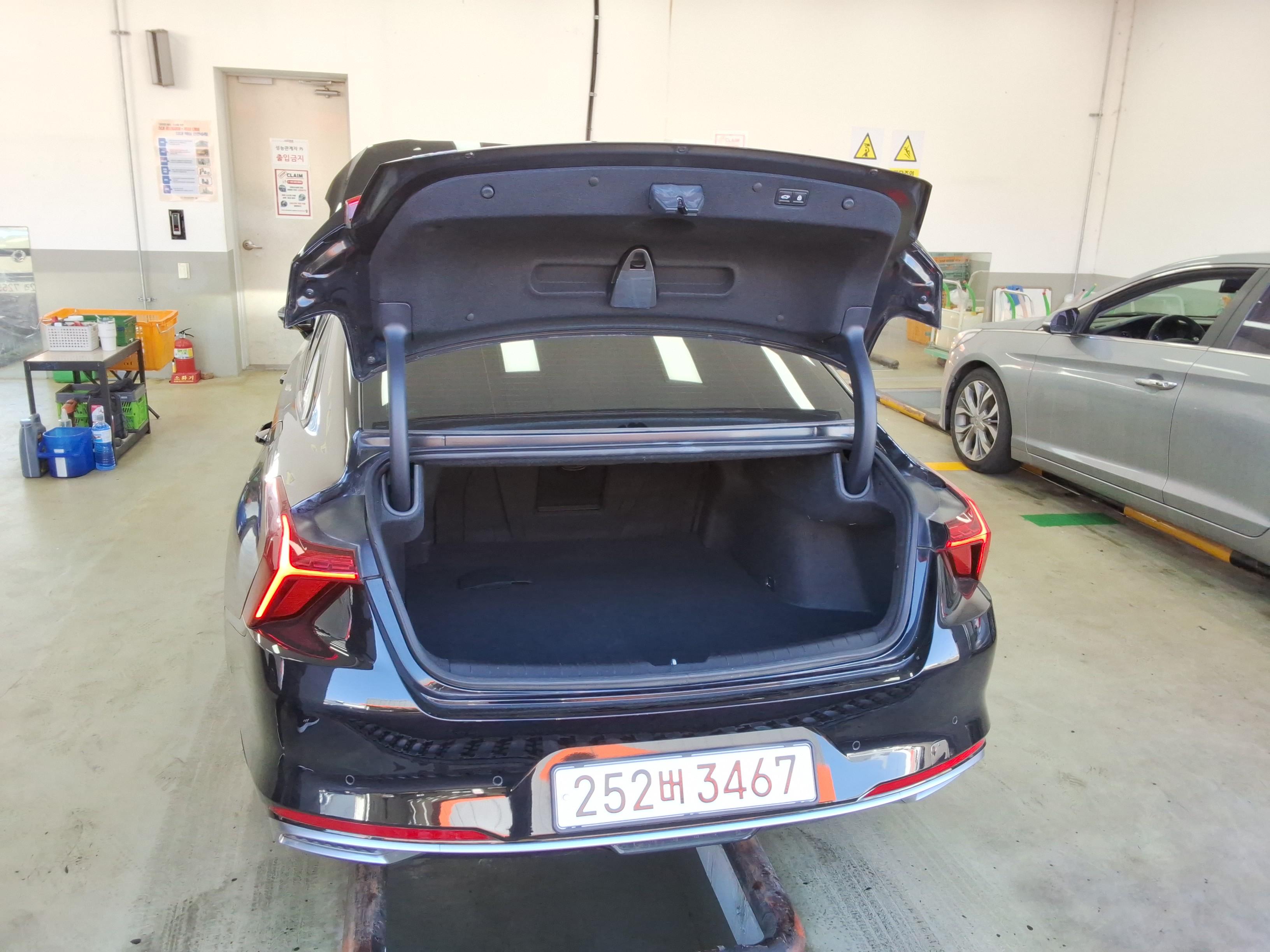 كيا K8 2023 - صورة 14