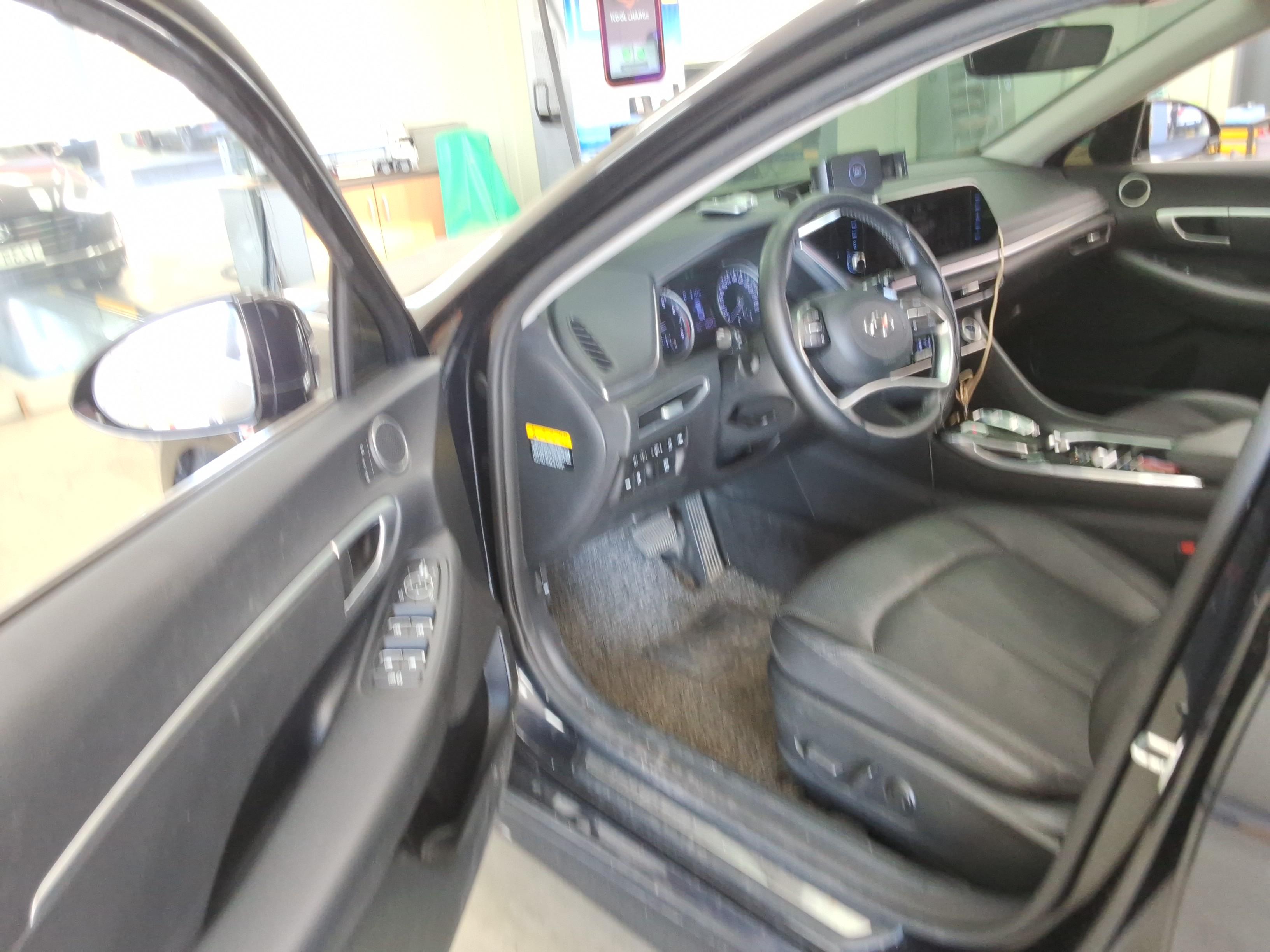 Hyundai Sonata 2020 - Image 9