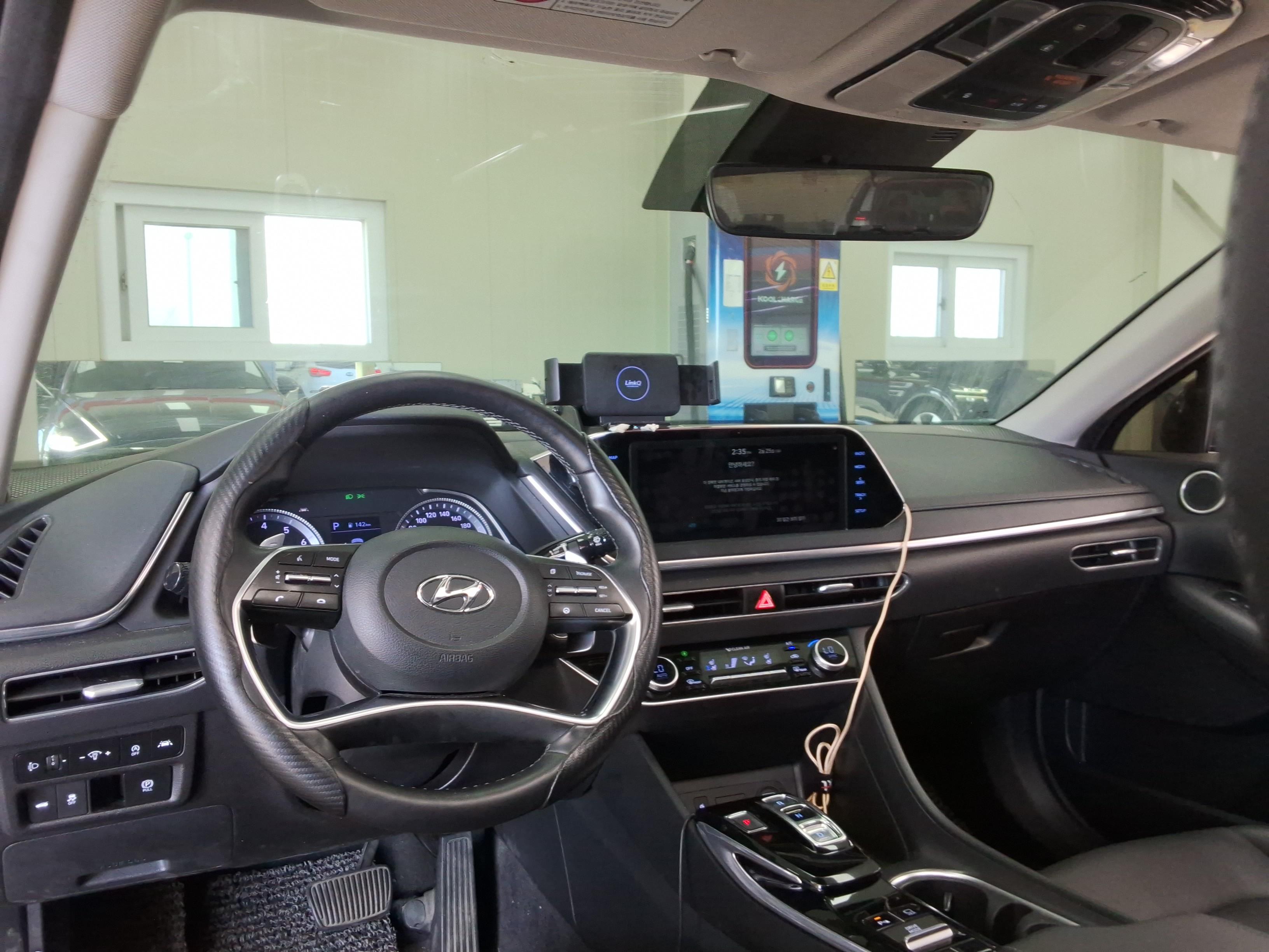 Hyundai Sonata 2020 - Image 10