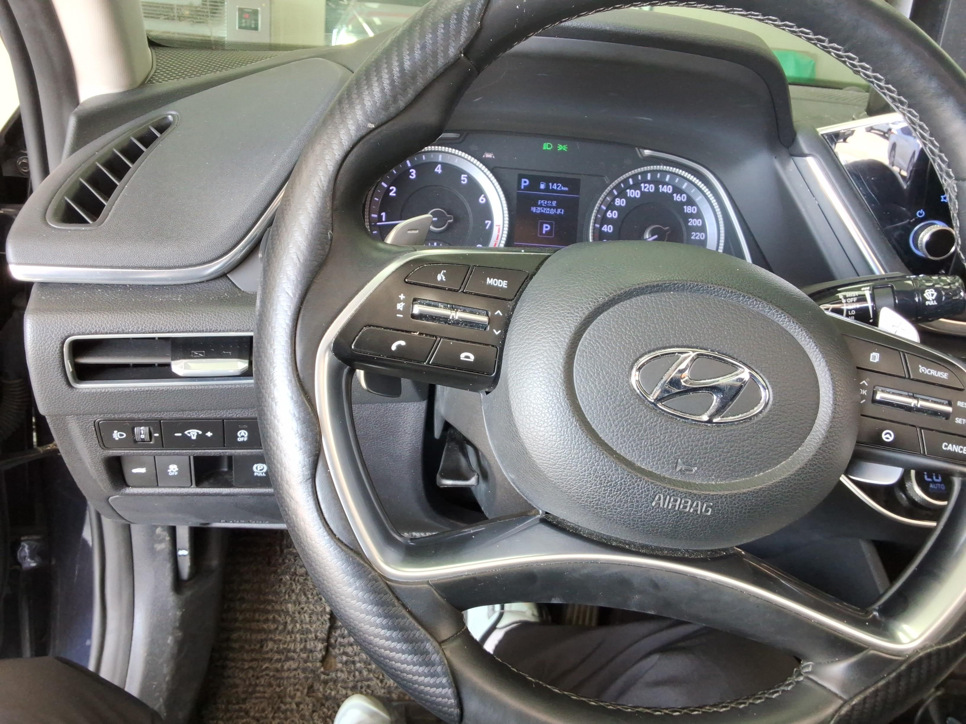 Hyundai Sonata 2020 - Image 17
