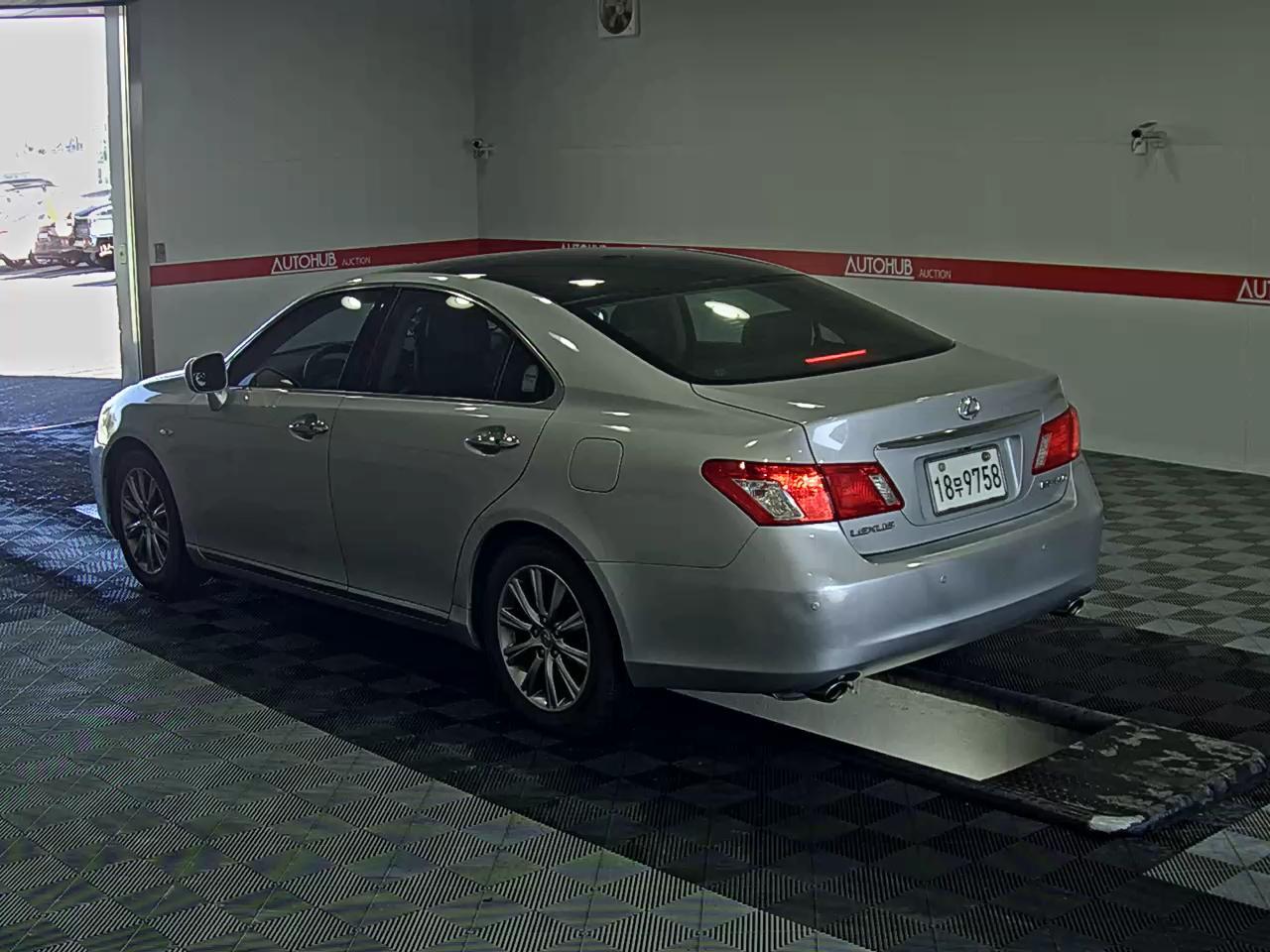 Lexus ES - 5