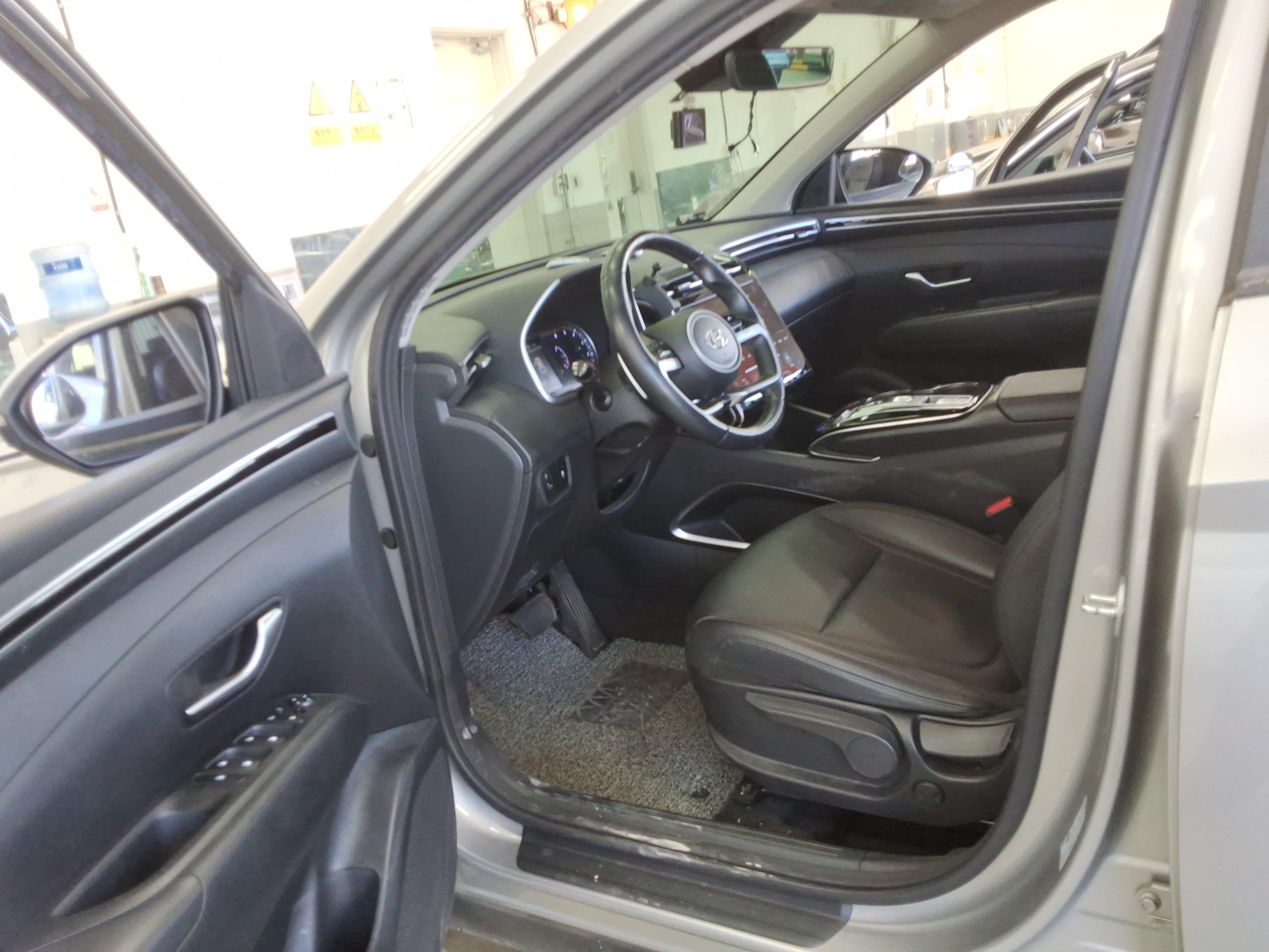 2023 - hyundai tucson
