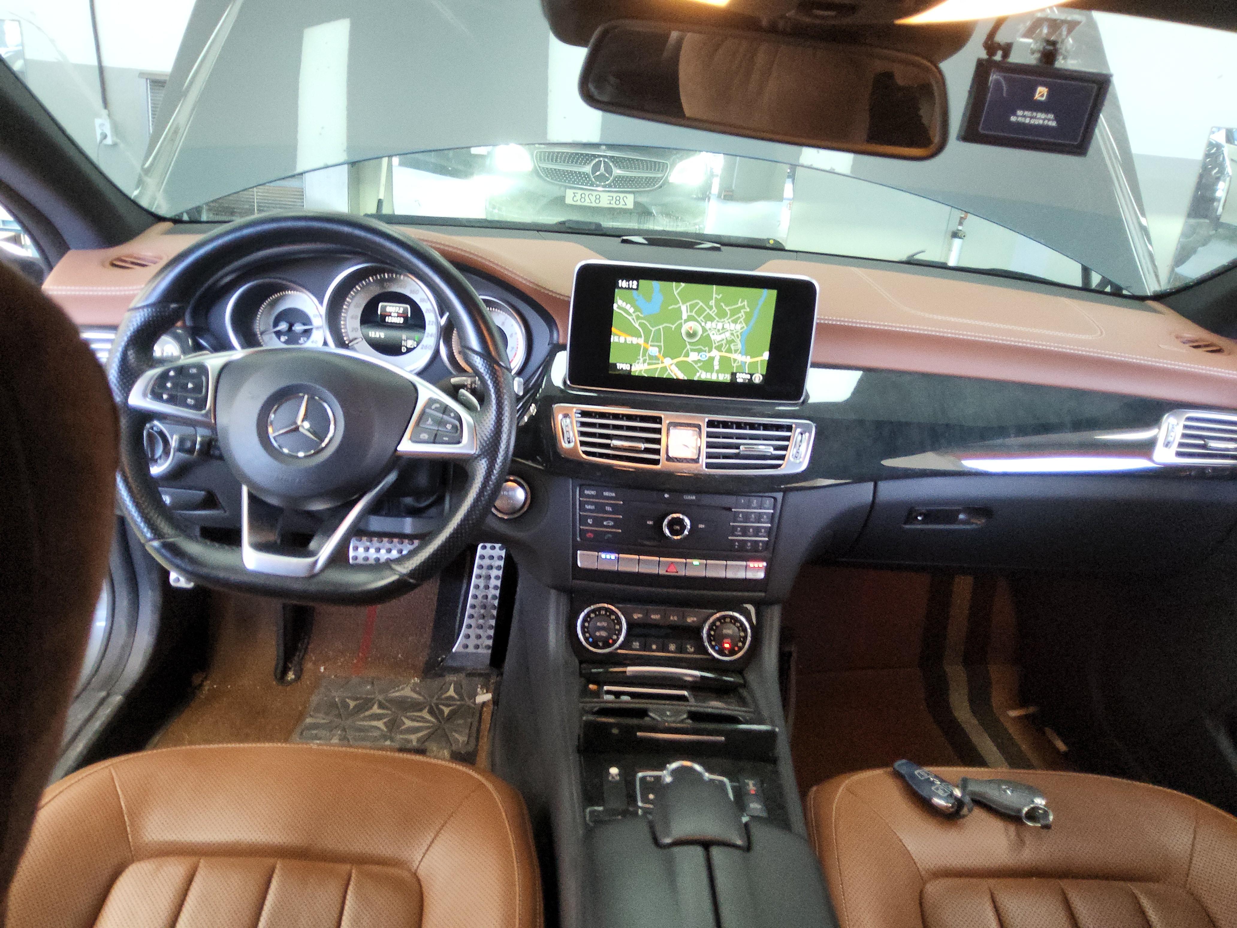 مرسيدس بنز CLS - 11