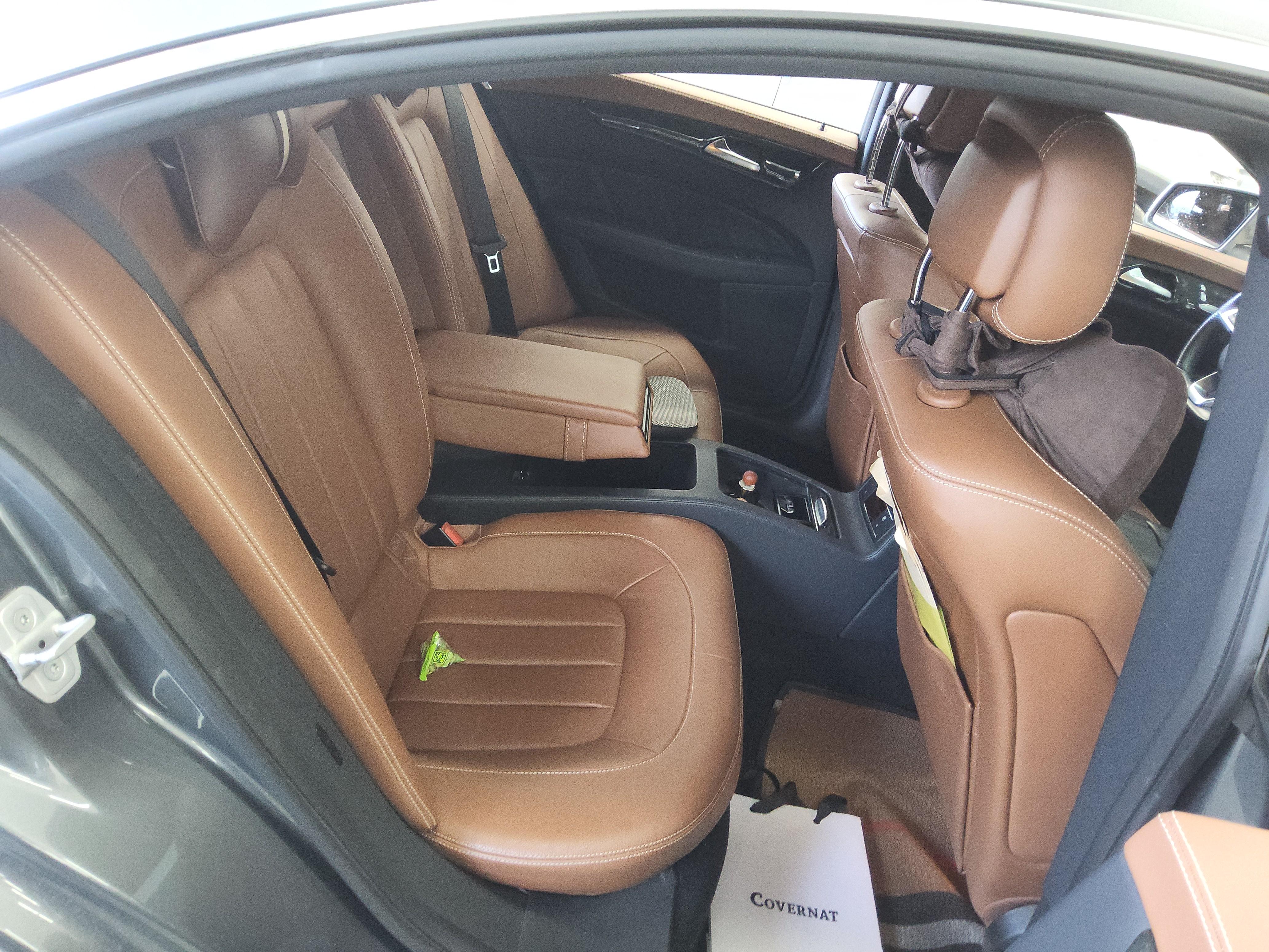 مرسيدس بنز CLS - 13