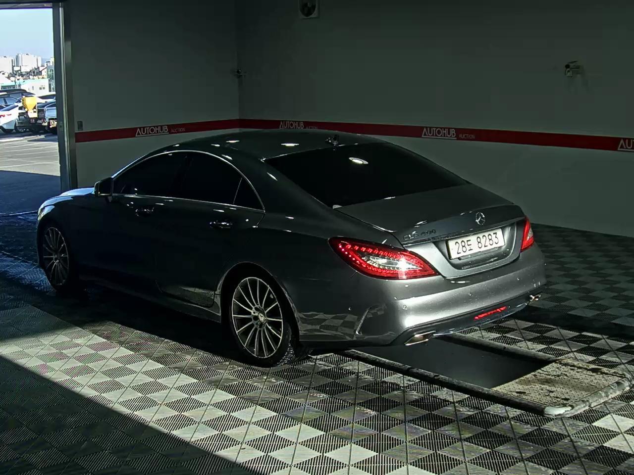 مرسيدس بنز CLS - 5