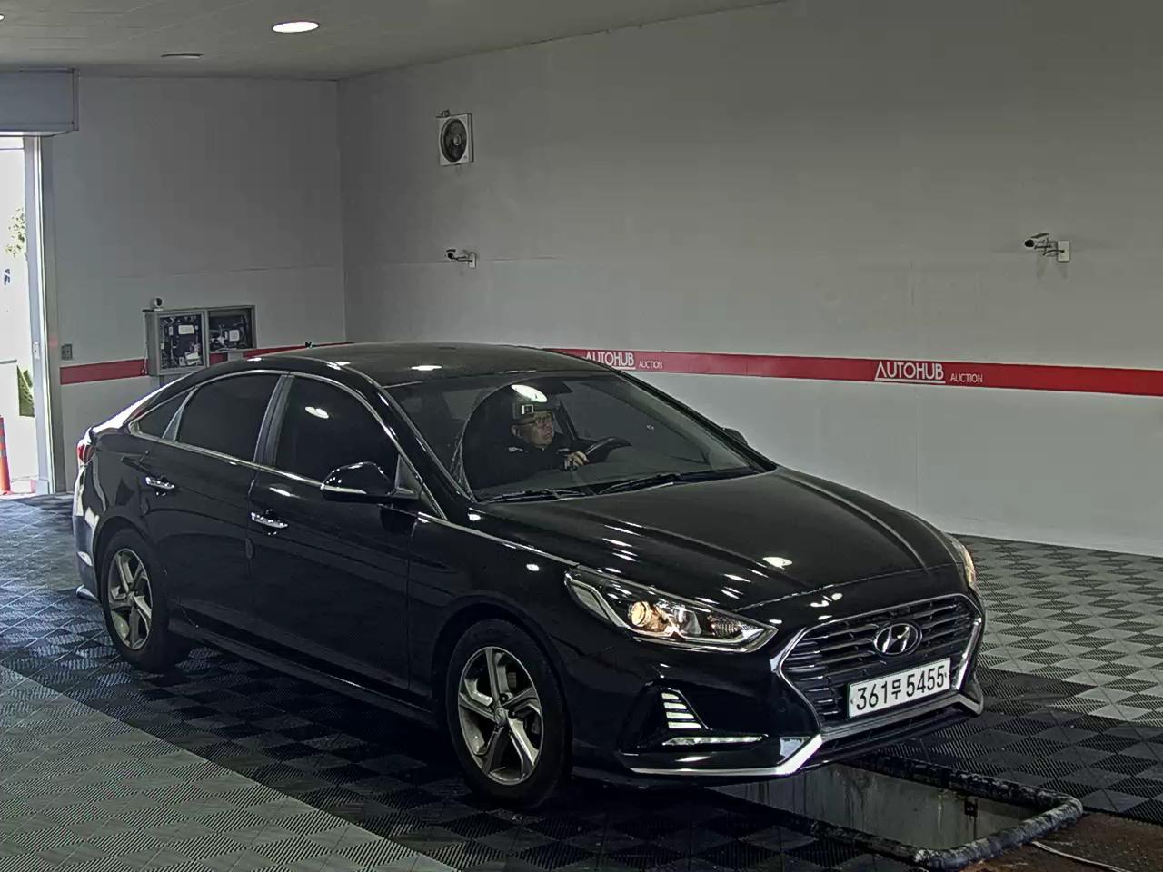 Hyundai Sonata 2018 - Image 2