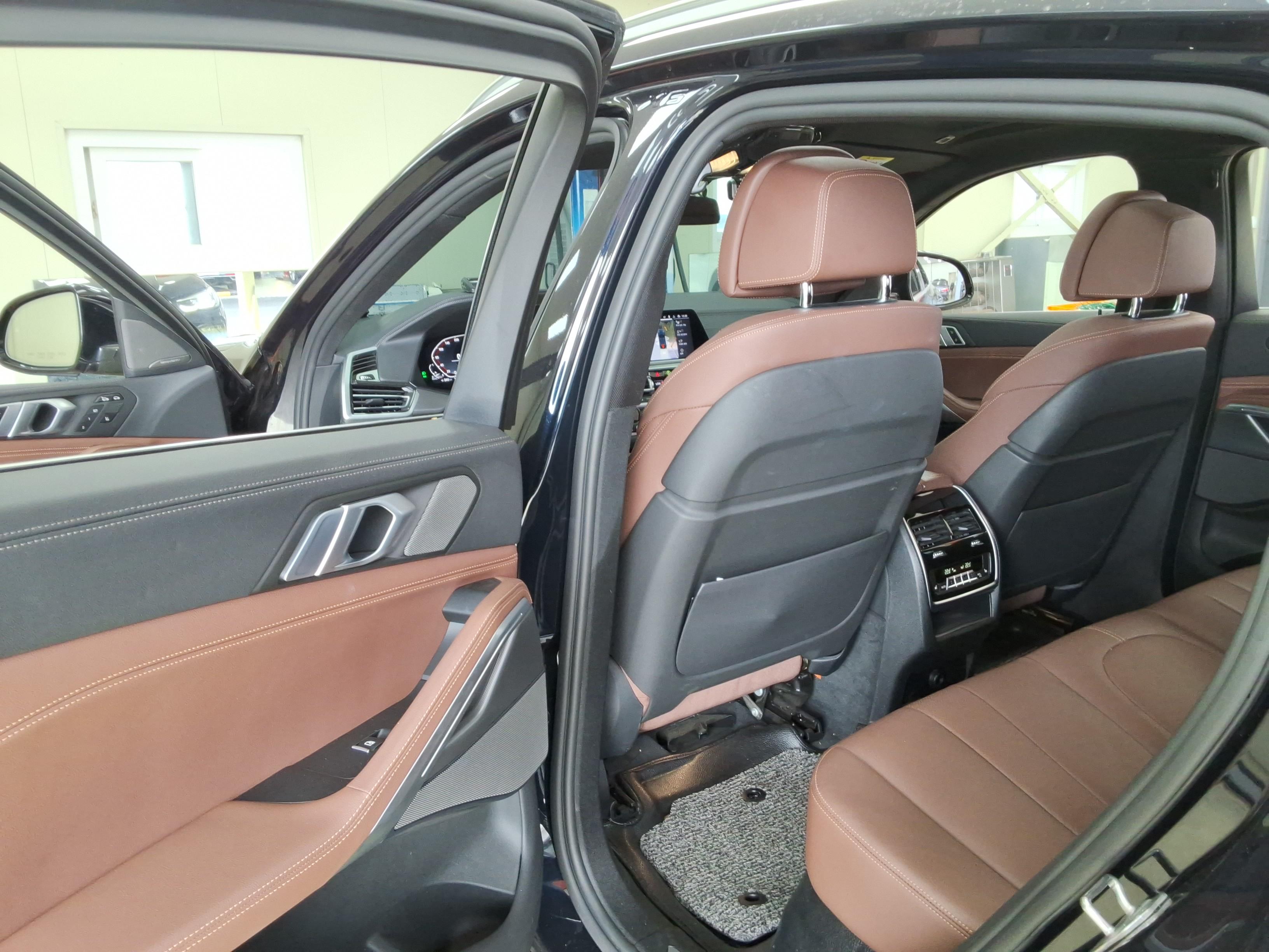 BMW X6 - 11