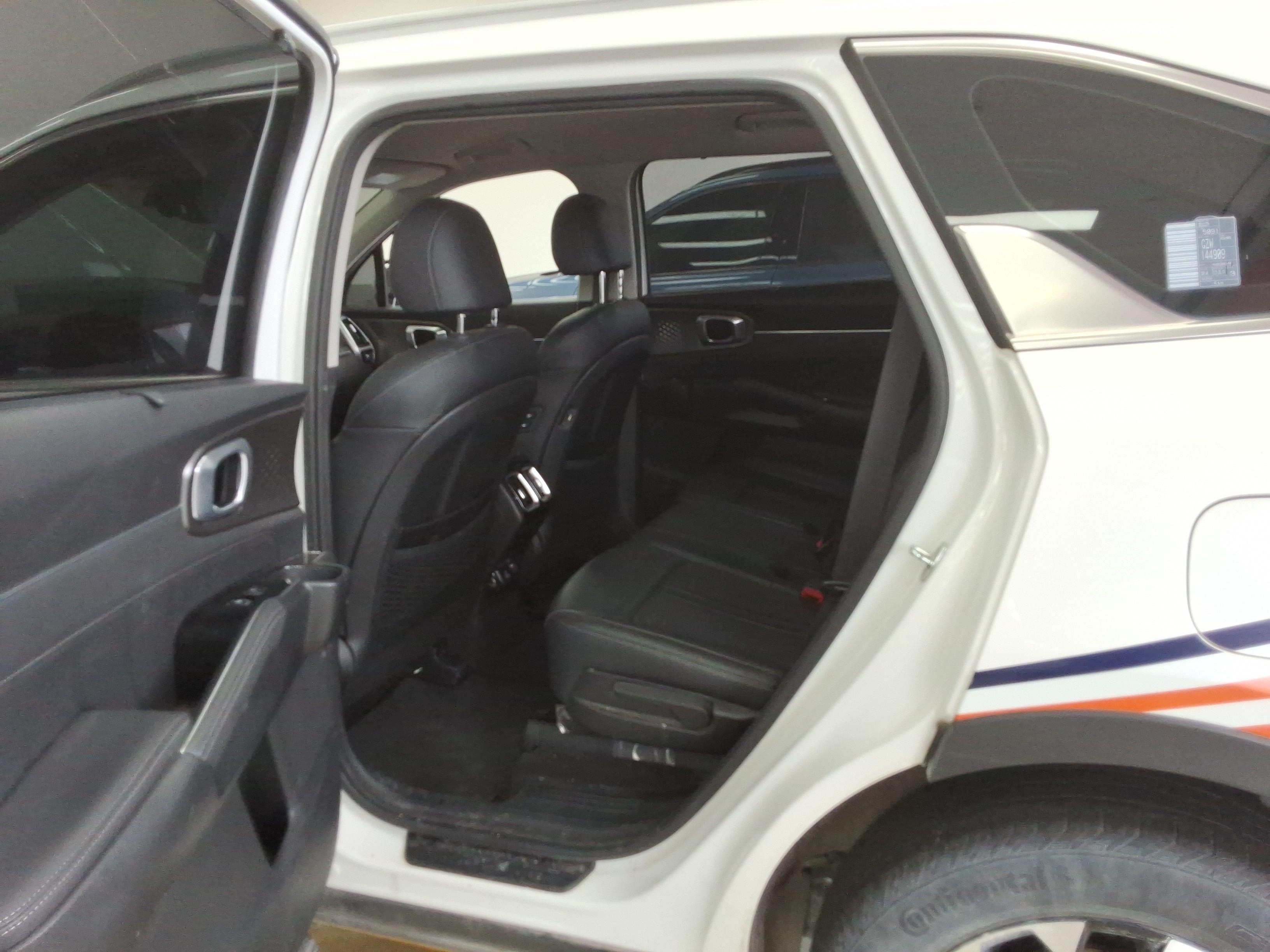 كيا سورينتو 2022 - صورة 10