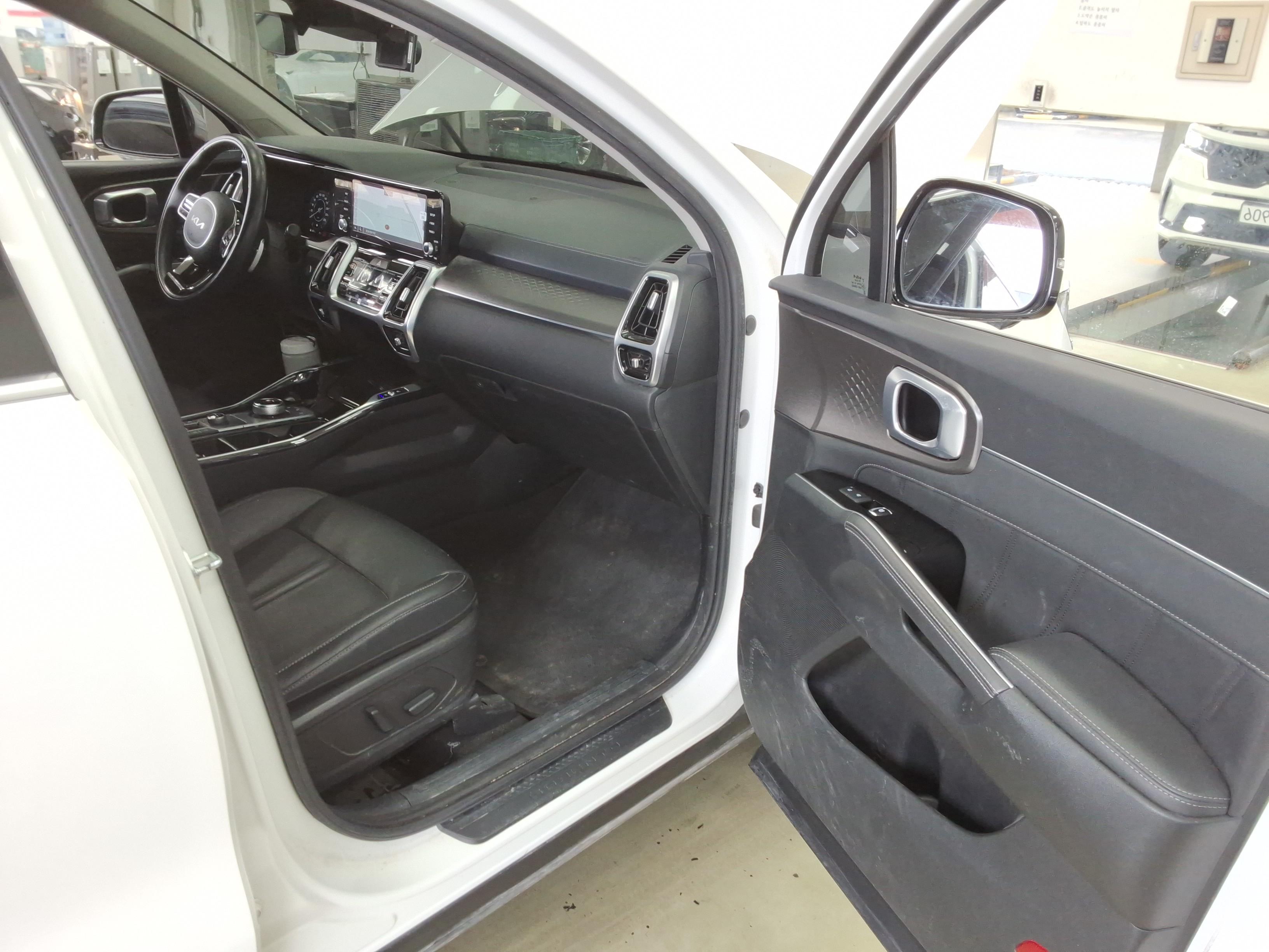 كيا سورينتو 2022 - صورة 12