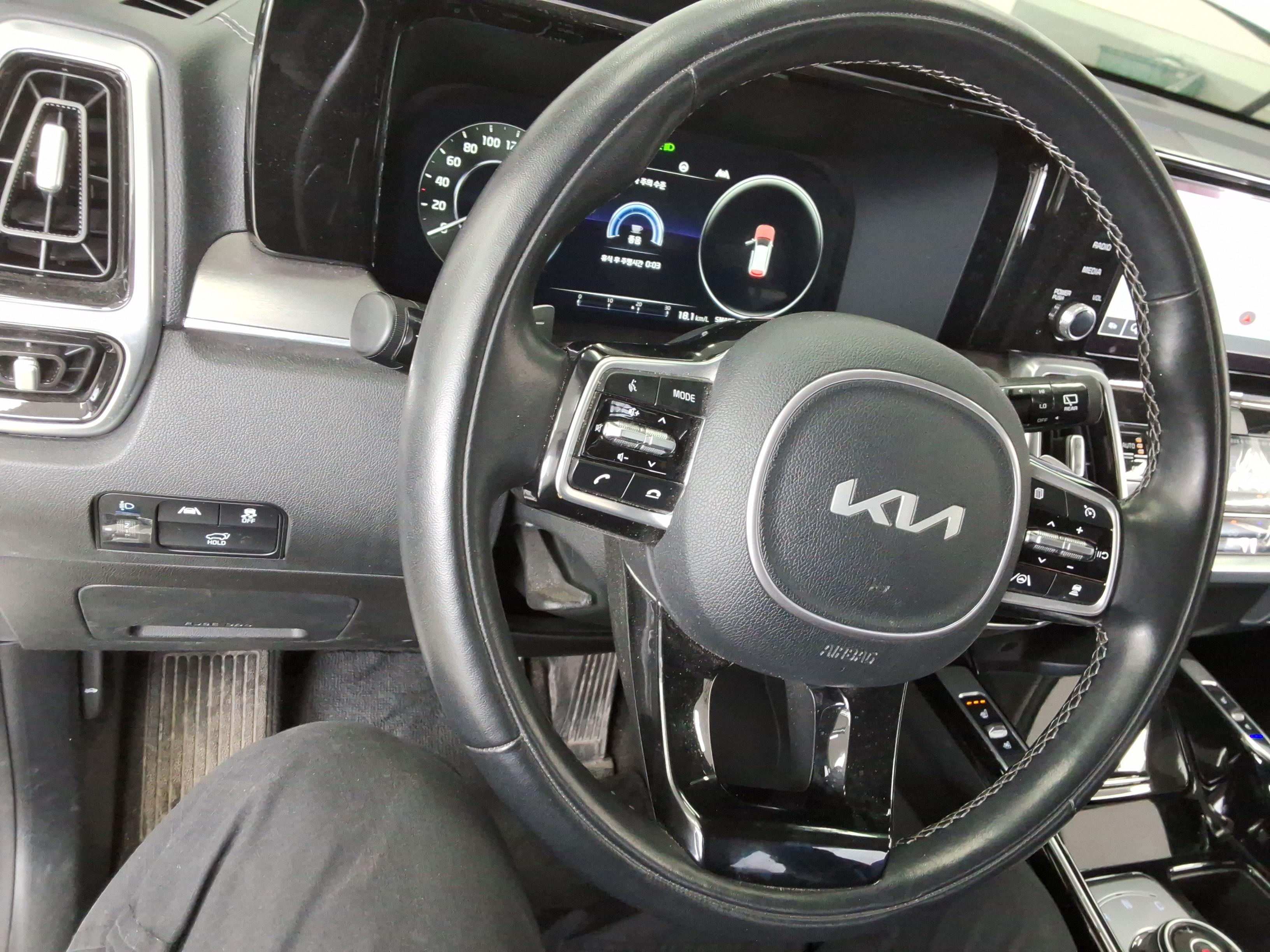 كيا سورينتو 2022 - صورة 15