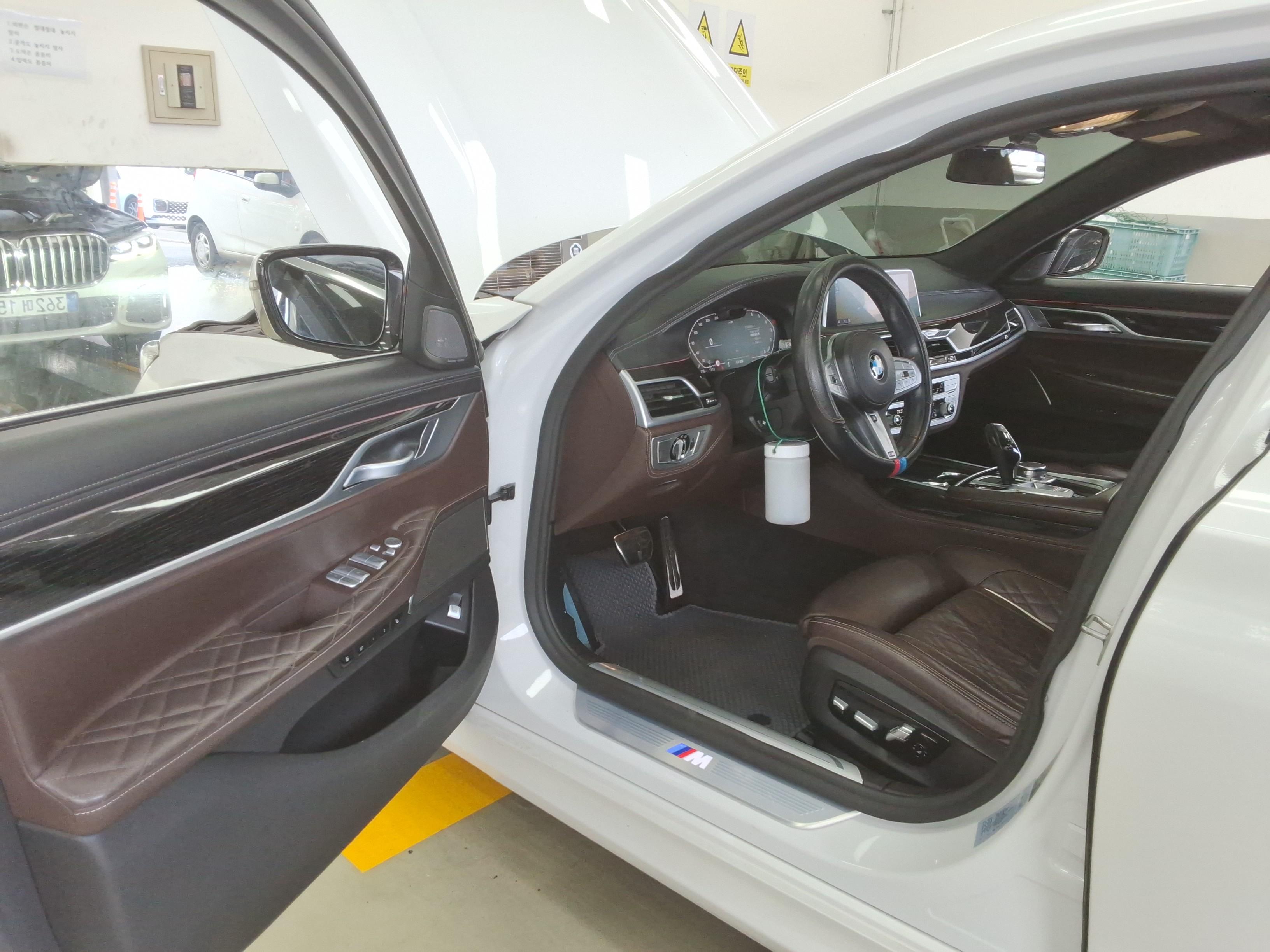 بي إم دبليو الفئة 7 2021 - صورة 9