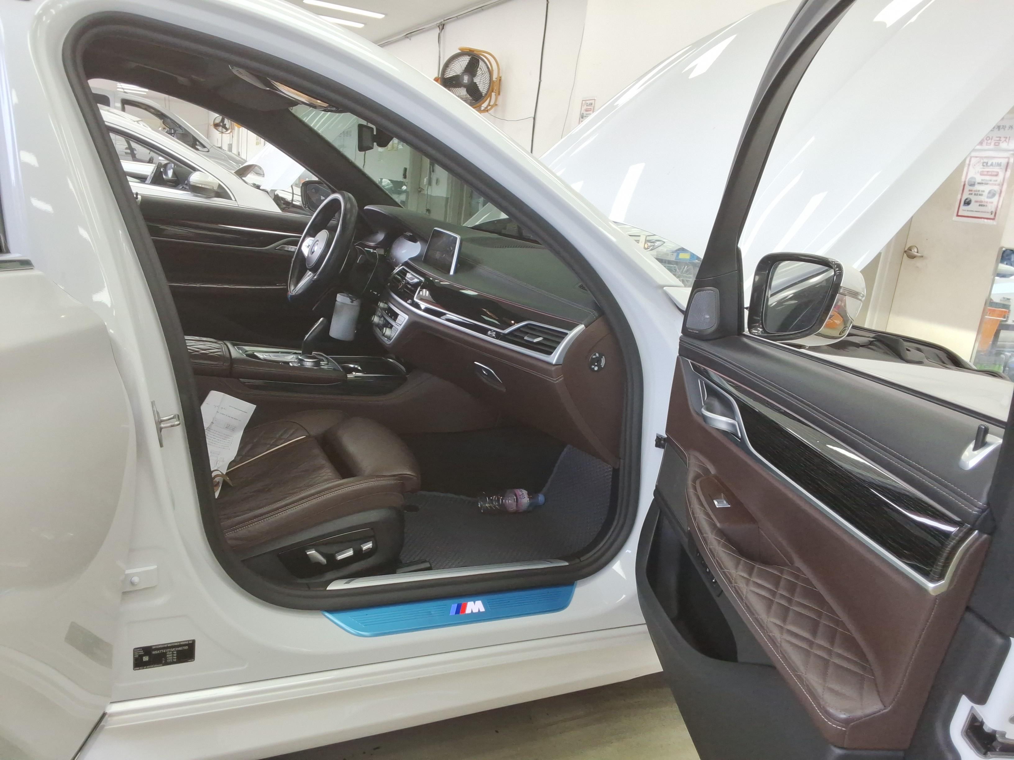 بي إم دبليو الفئة 7 2021 - صورة 12