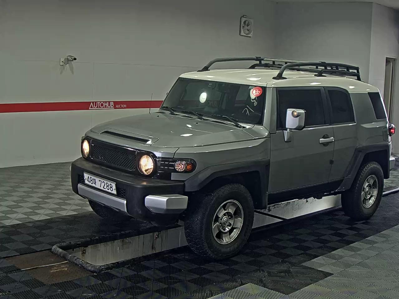 TOYOTA FJ