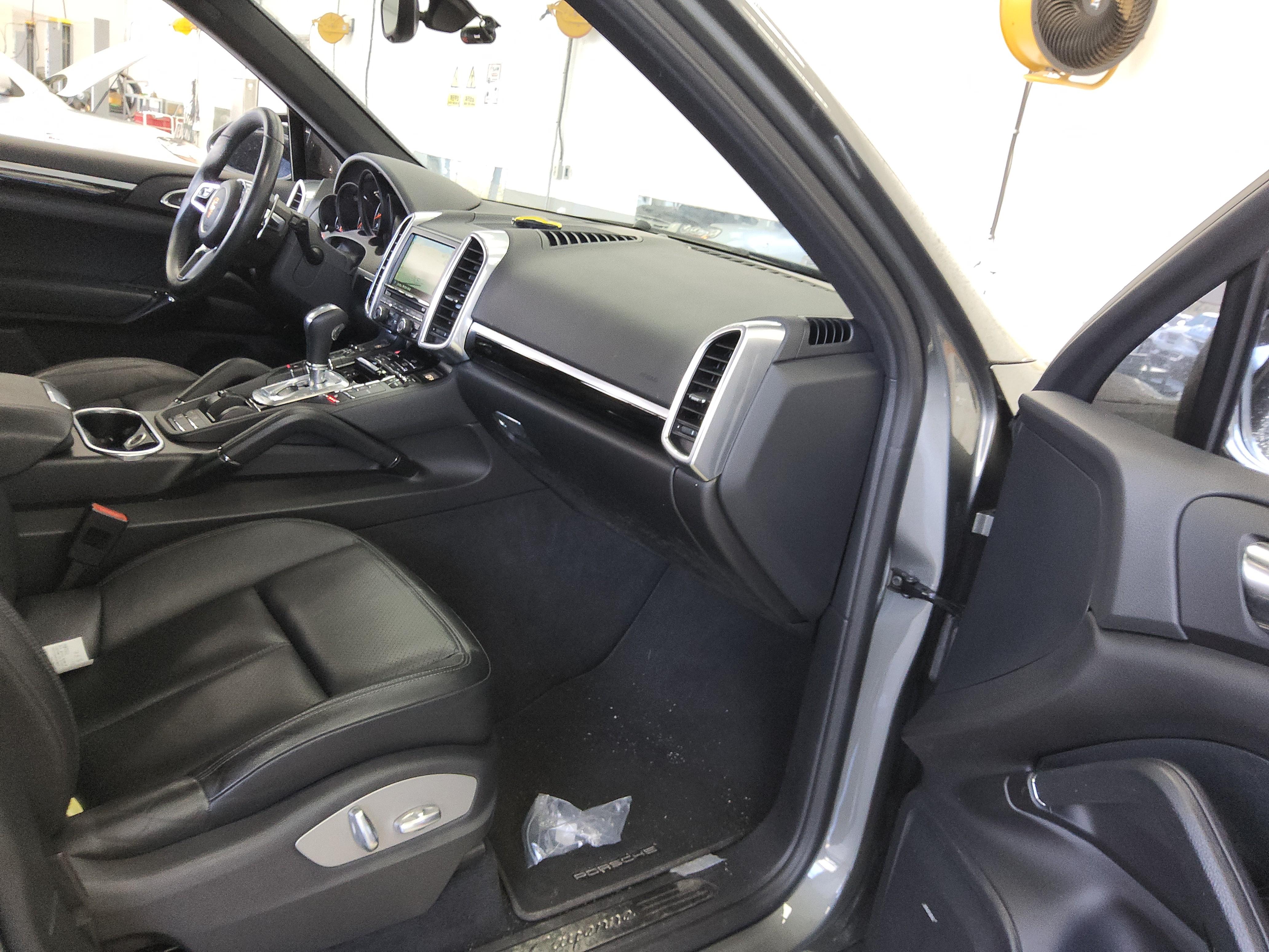 PORSCHE 카이엔 2016 - 이미지 14