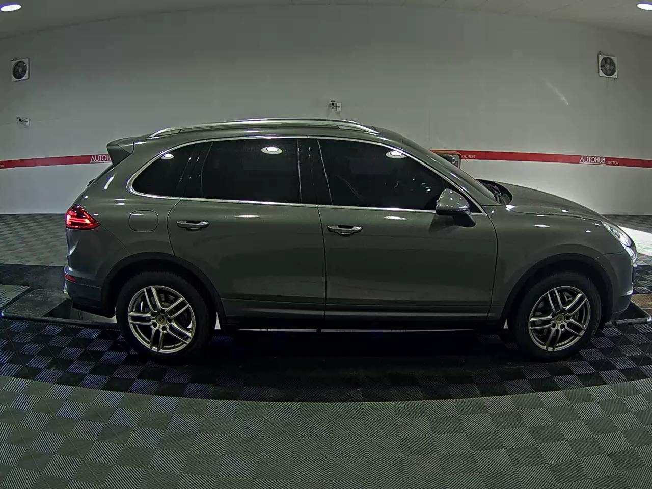 PORSCHE 카이엔 2016 - 이미지 3