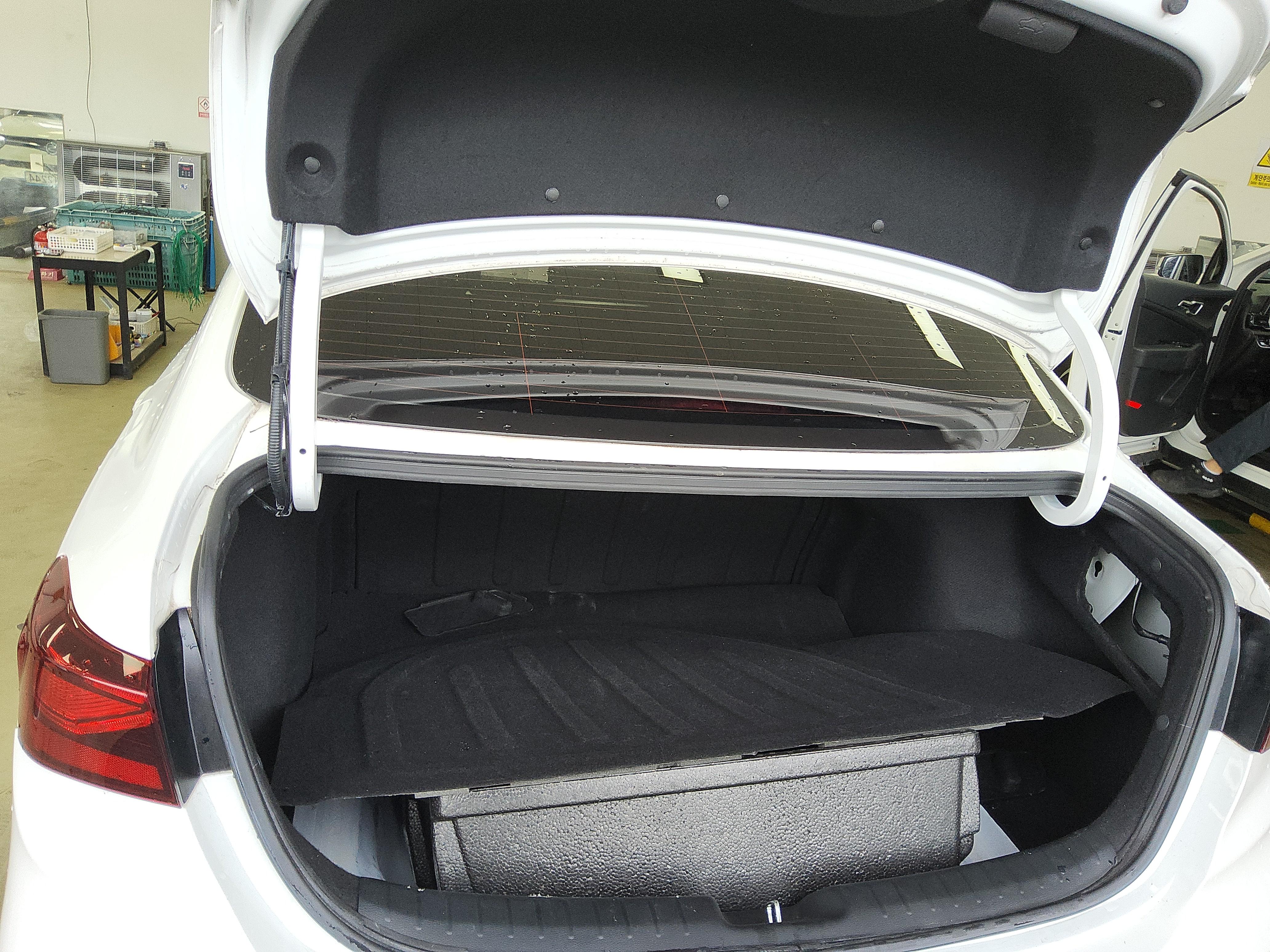 Kia K3 2022 - Image 12