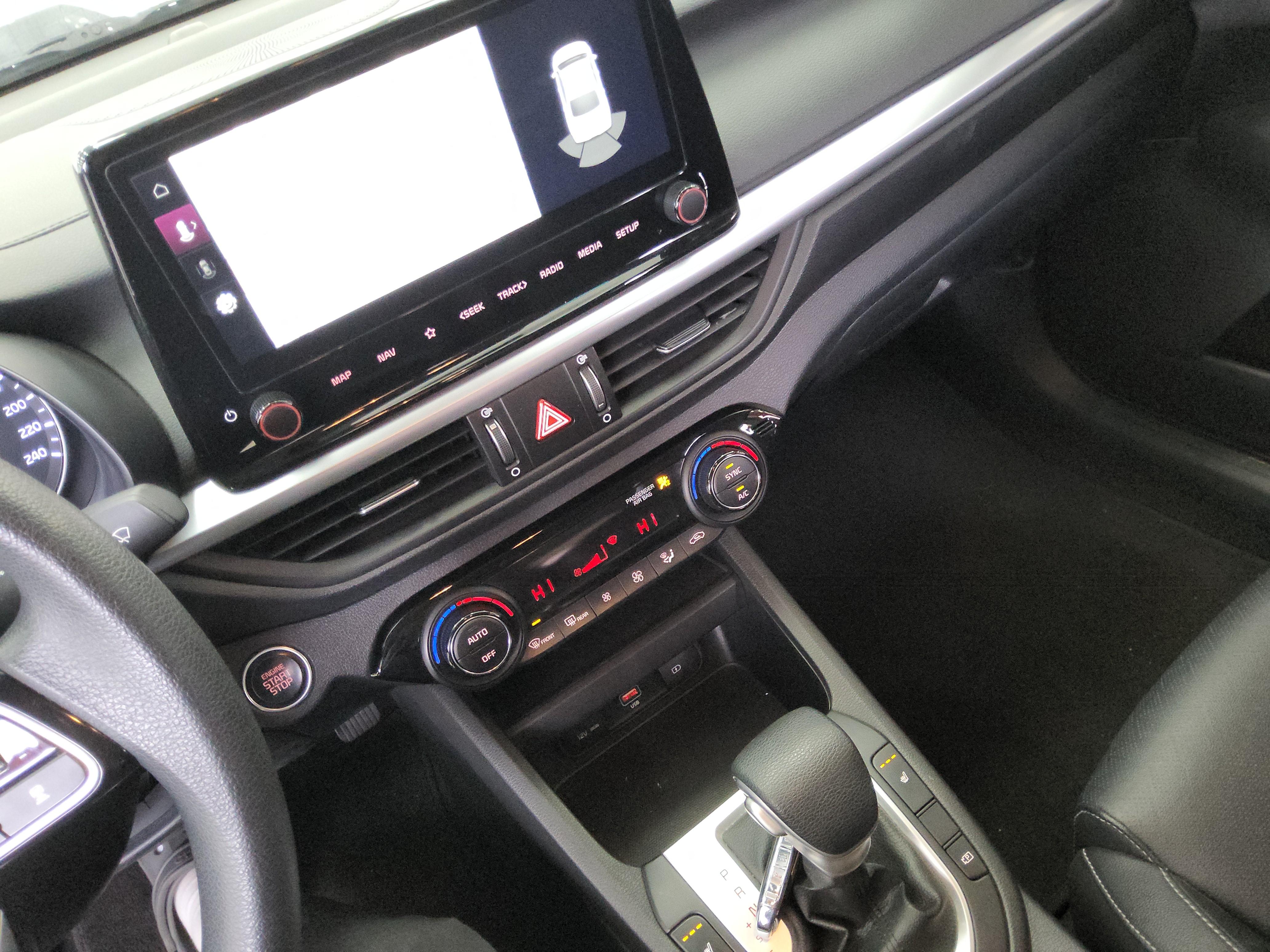 Kia K3 2022 - Image 16