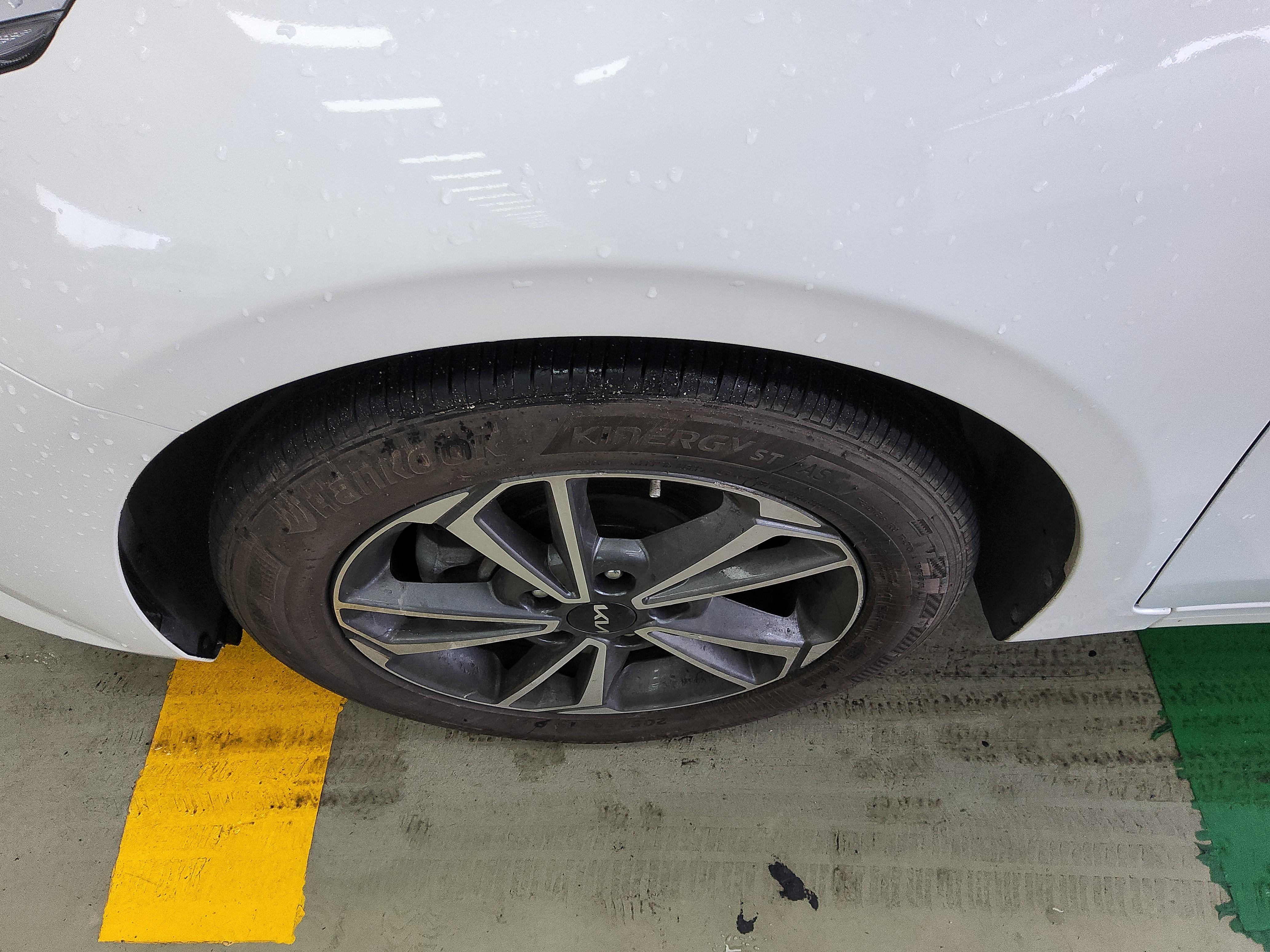 Kia K3 2022 - Image 18
