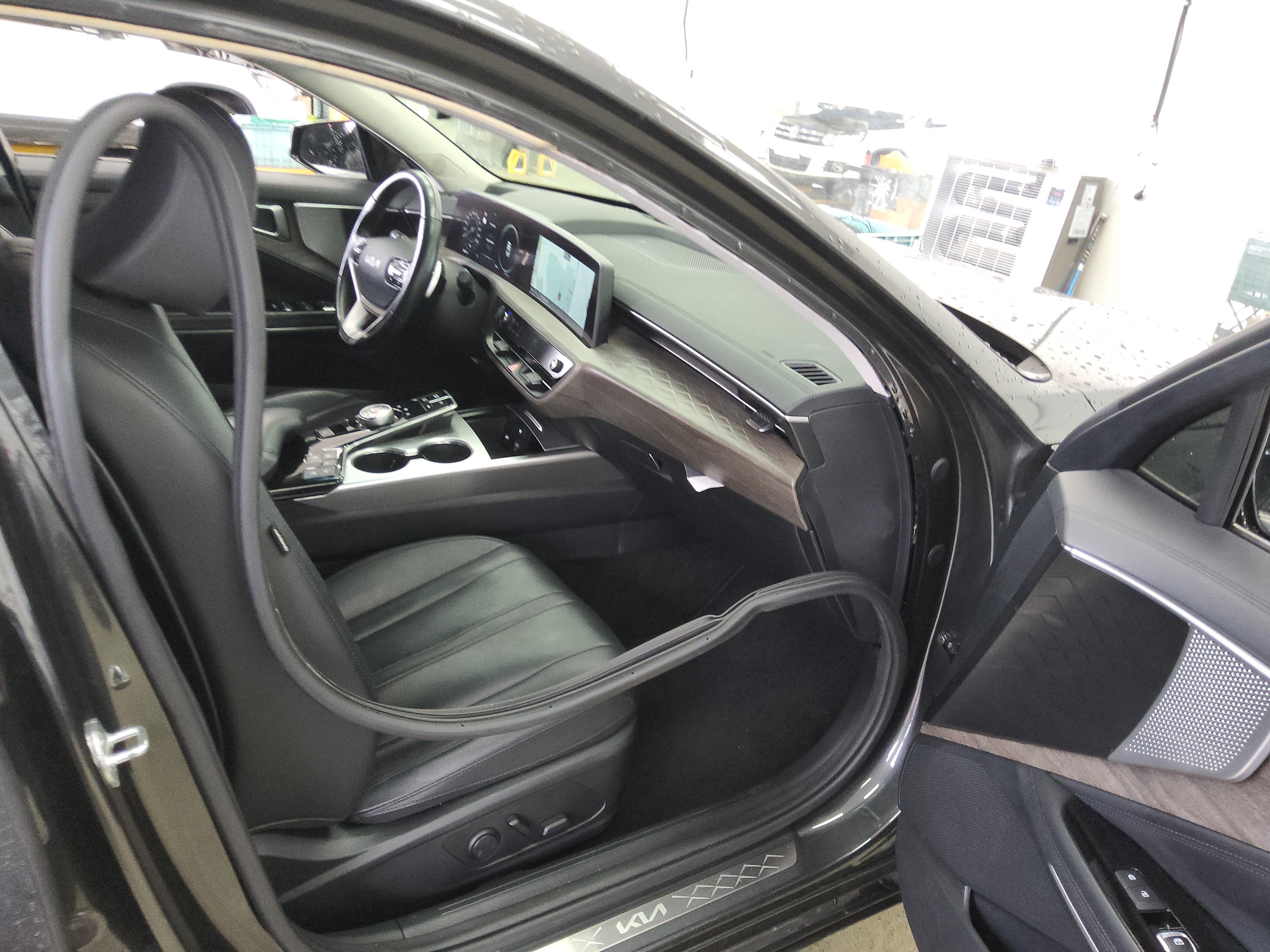 كيا K8 2022 - صورة 14