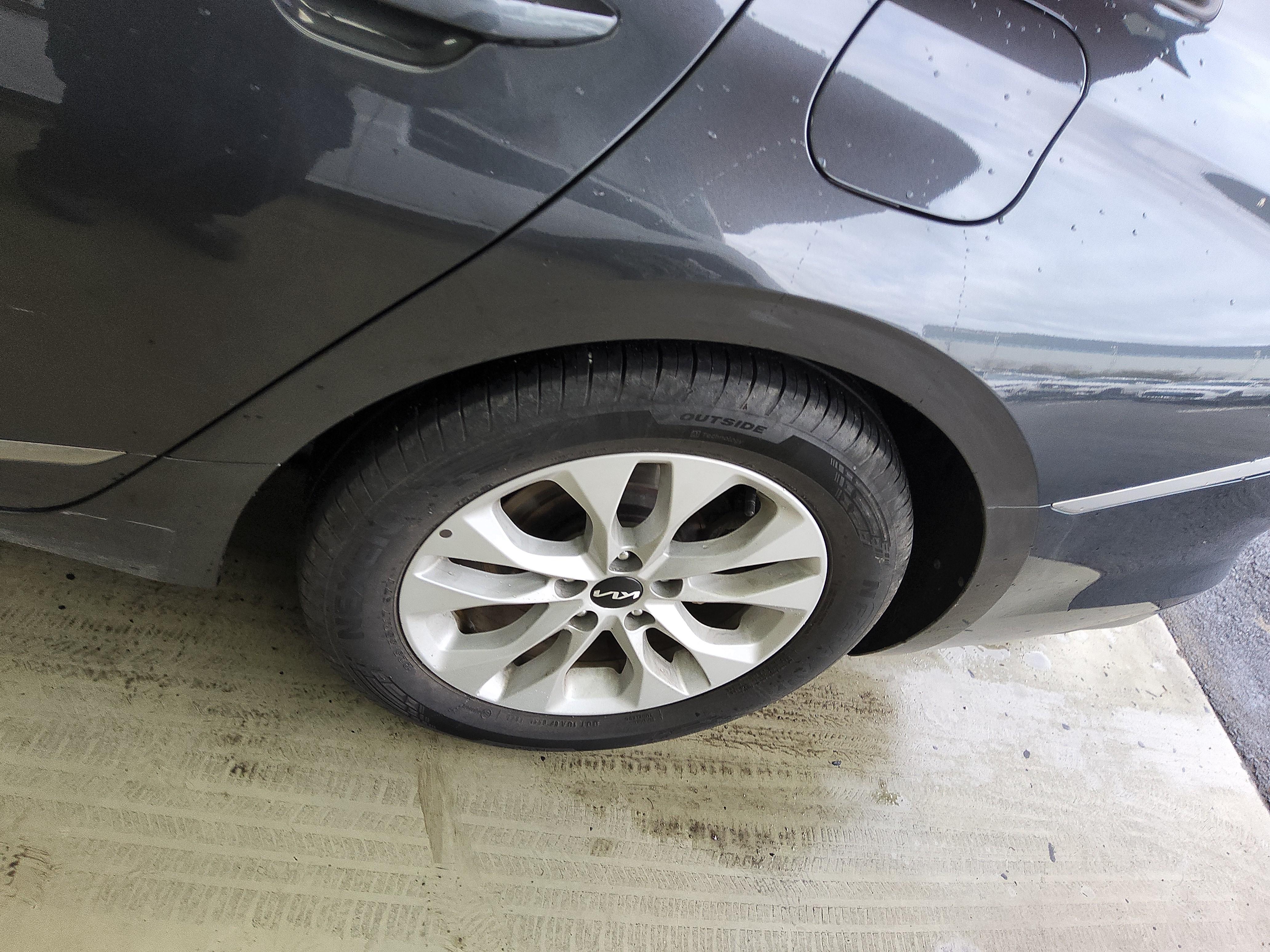 كيا K8 2022 - صورة 19