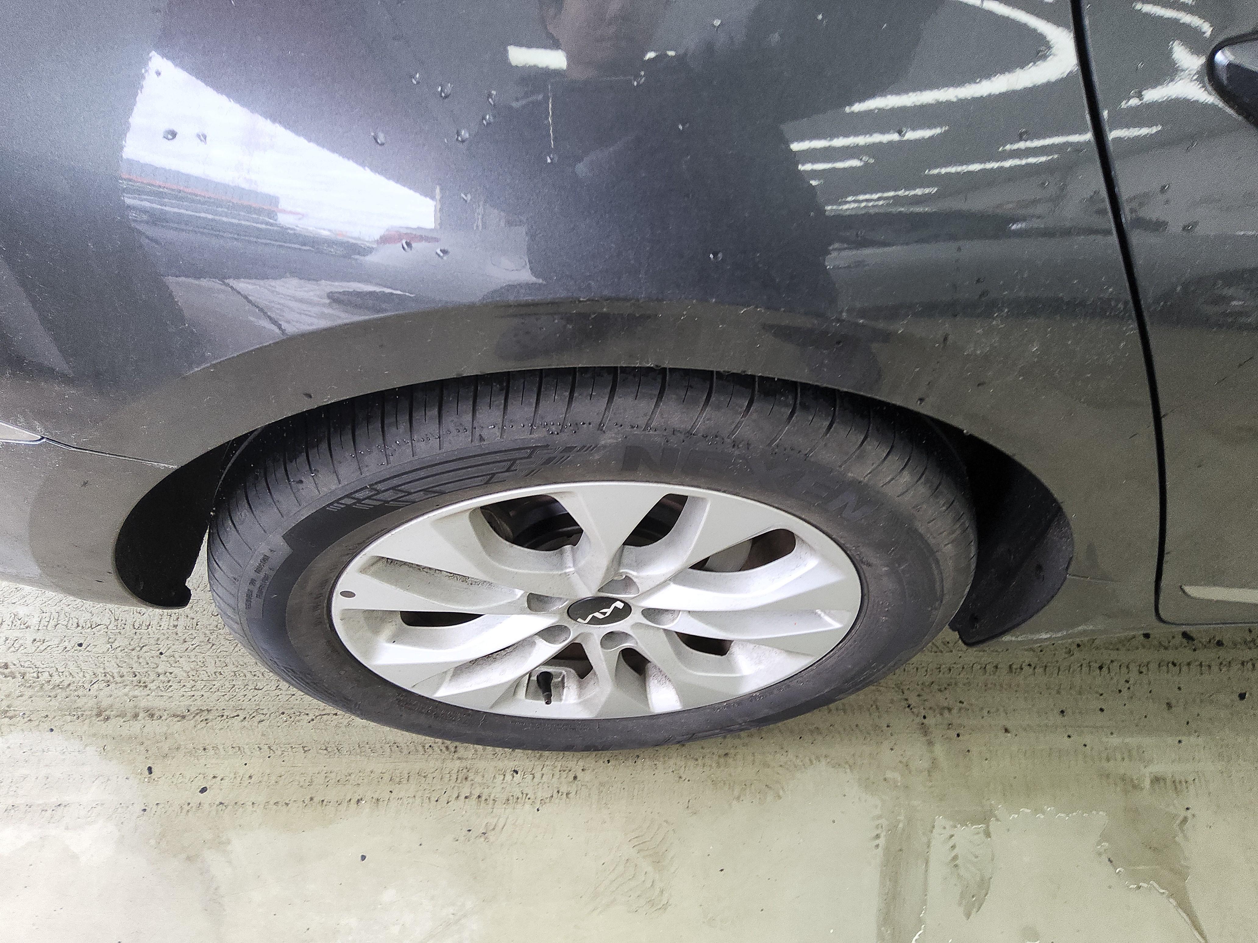 كيا K8 2022 - صورة 20