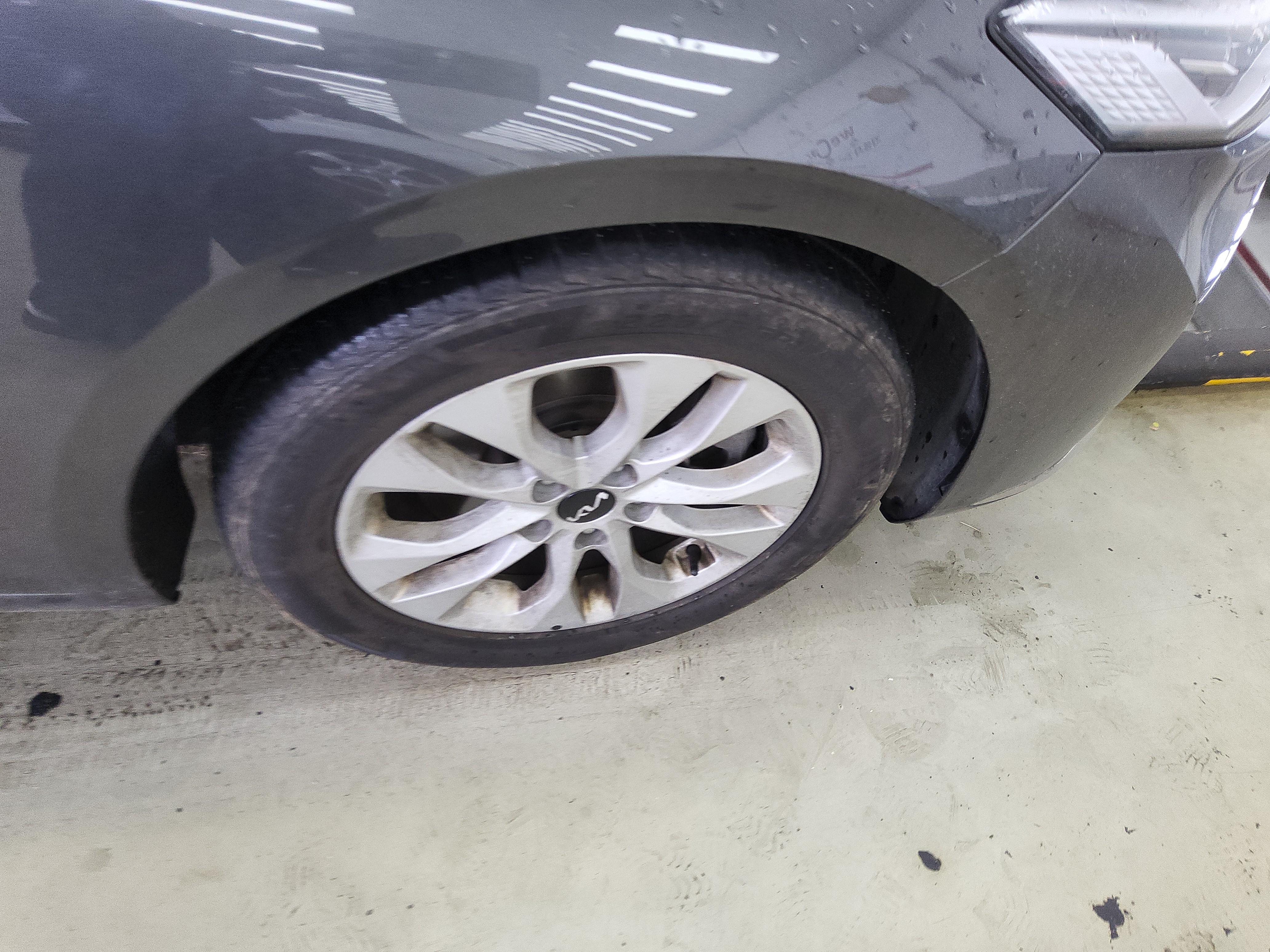 كيا K8 2022 - صورة 21